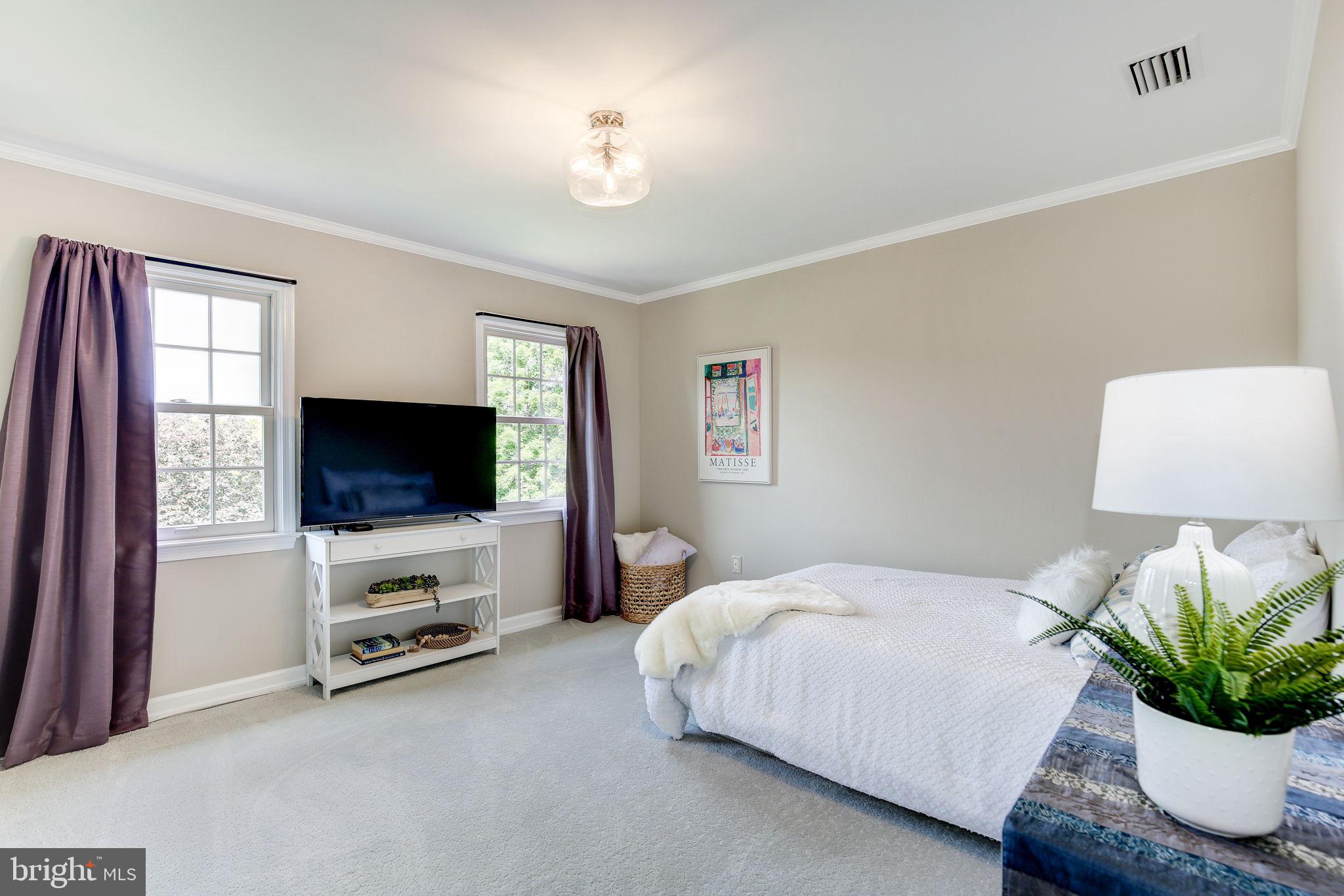 FOXLAIR ACRES - Residential Lease