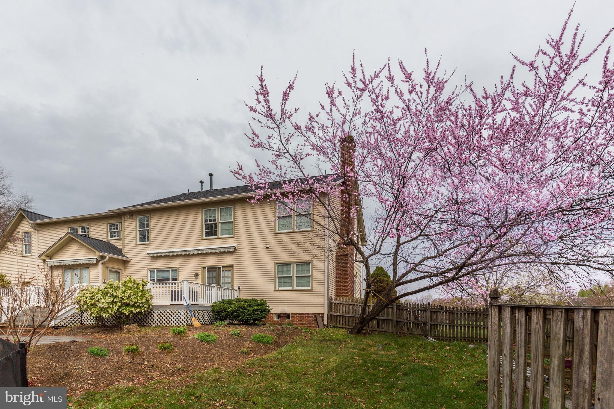 FOXLAIR ACRES - Residential Lease