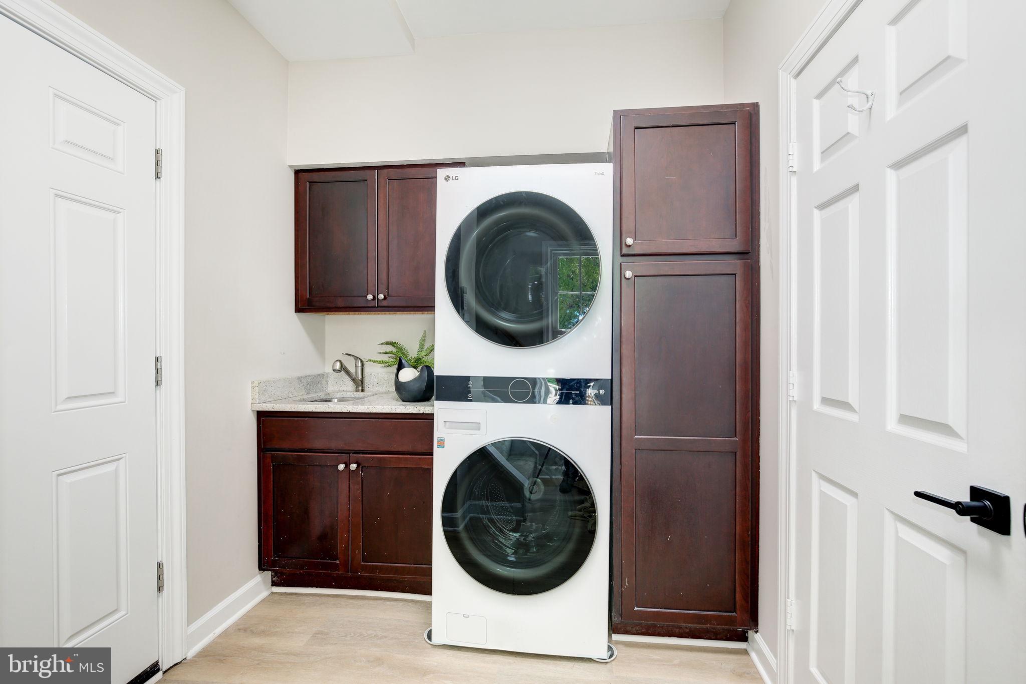 FOXLAIR ACRES - Residential Lease