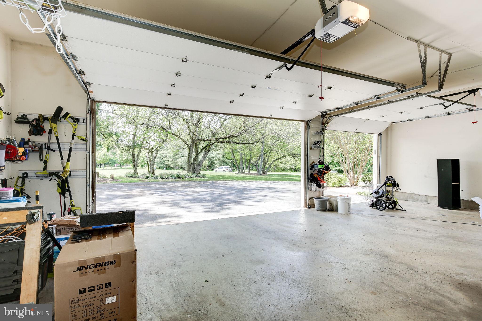 FOXLAIR ACRES - Residential Lease