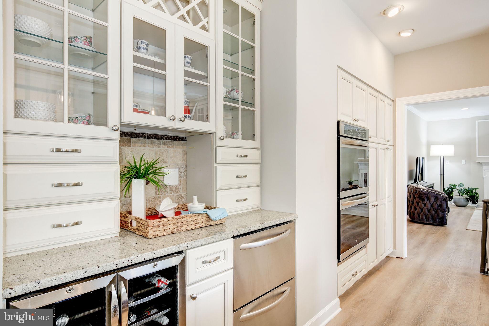 FOXLAIR ACRES - Residential Lease