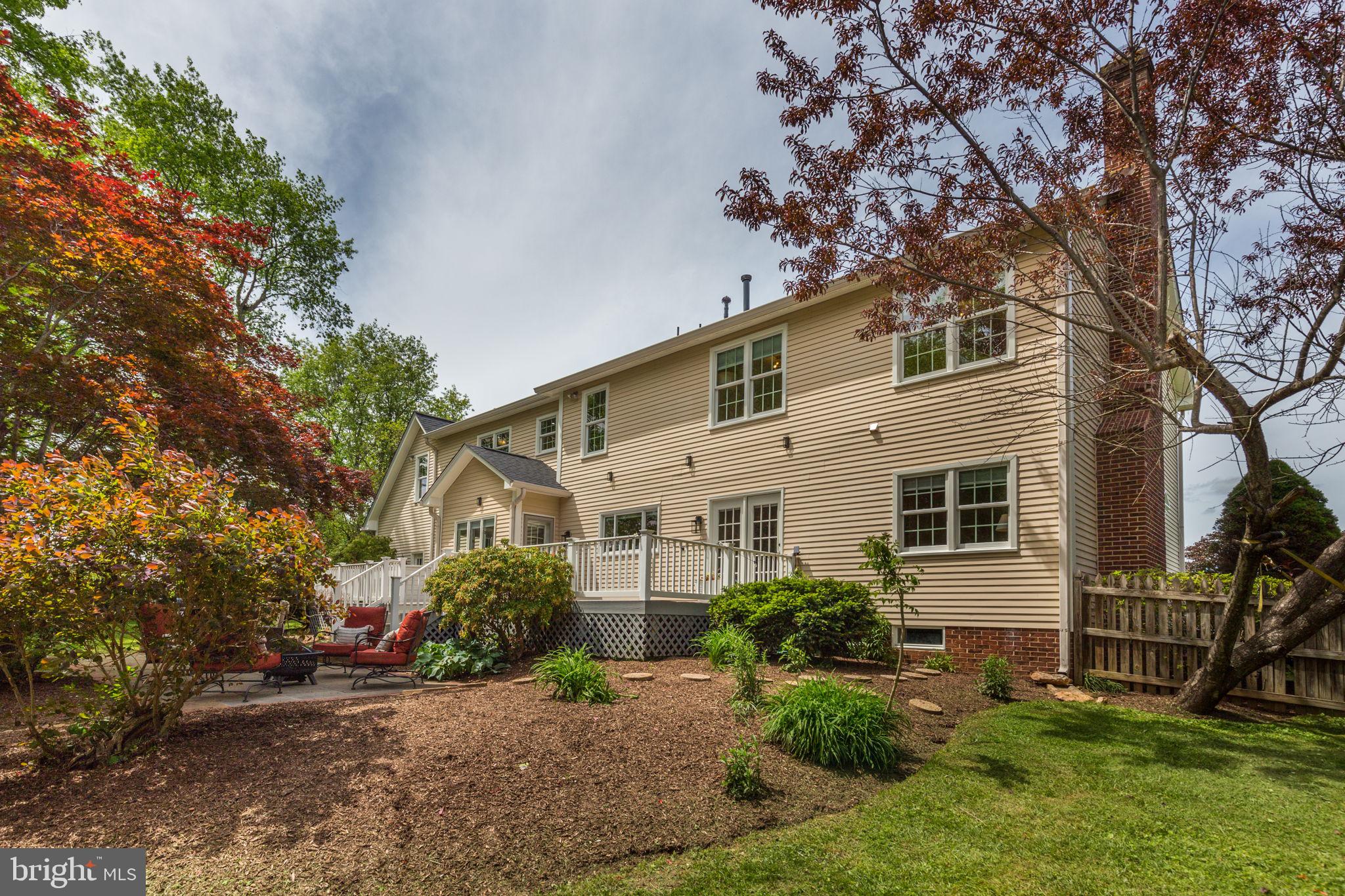 FOXLAIR ACRES - Residential Lease