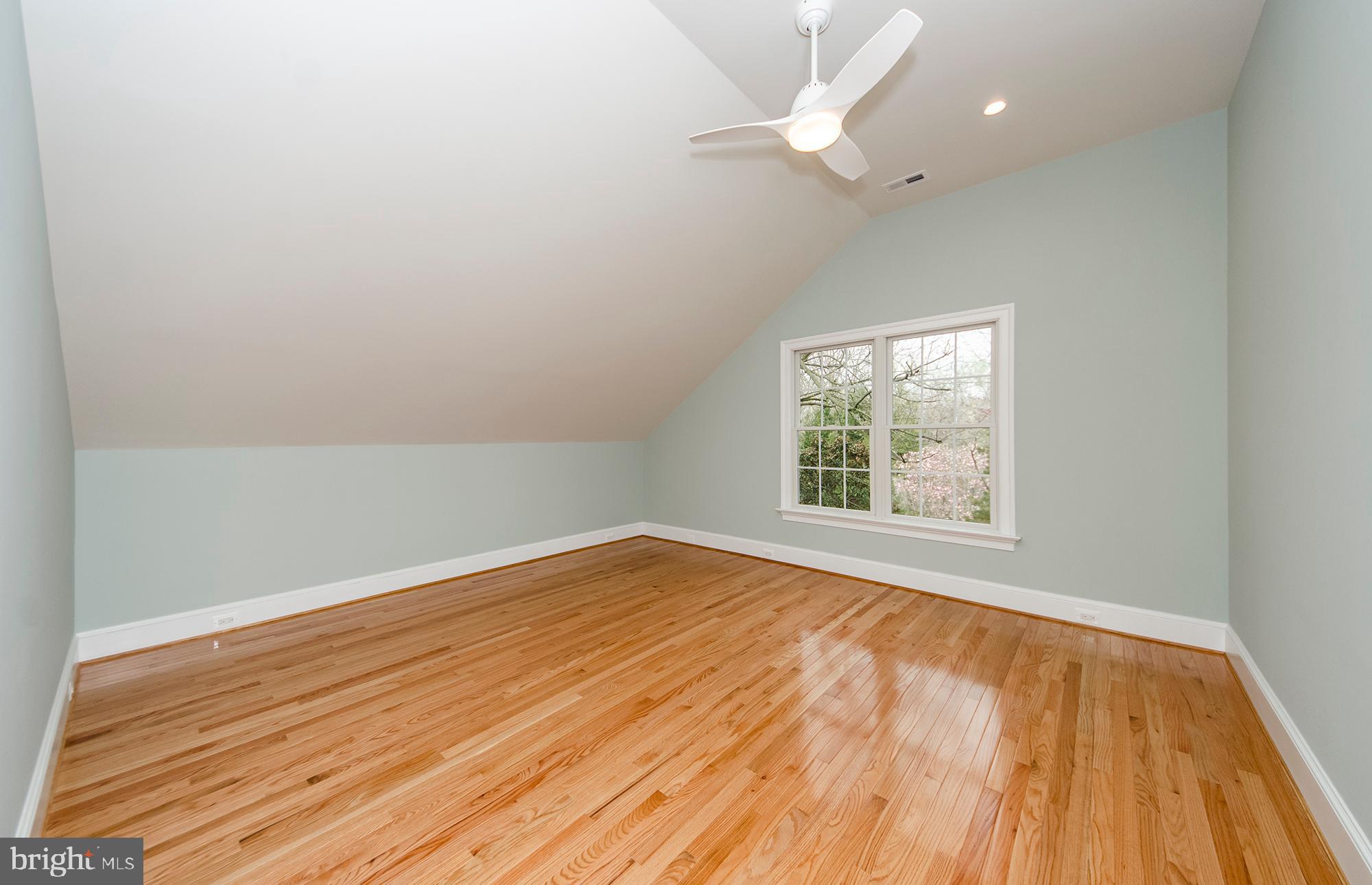 POMPONIO TERRACE - Residential