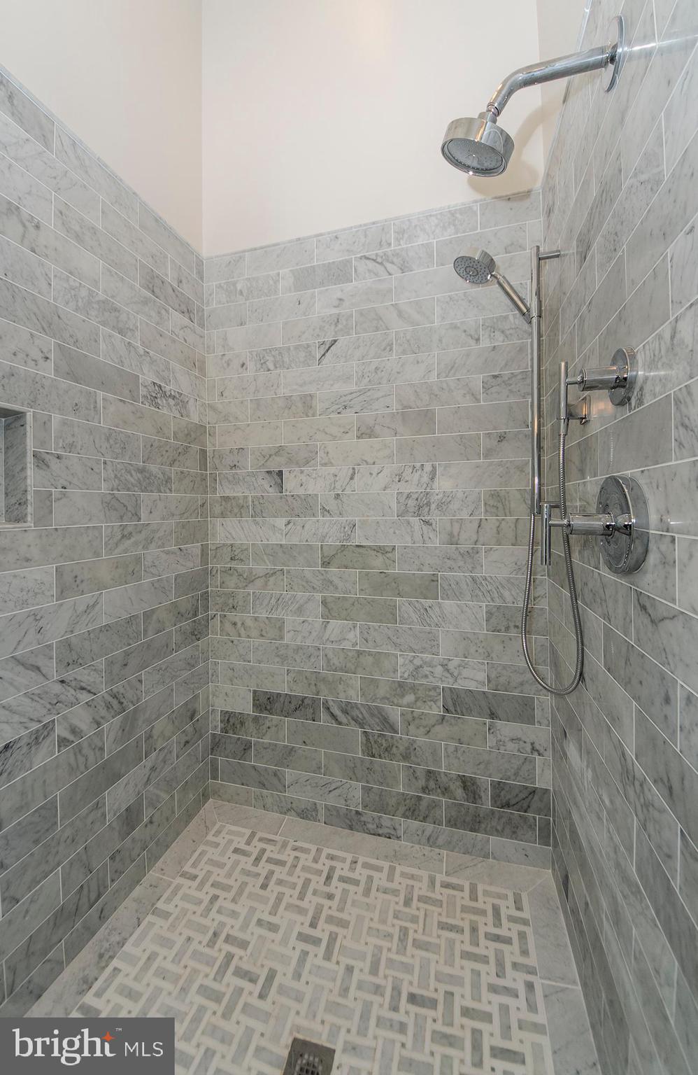 POMPONIO TERRACE - Residential