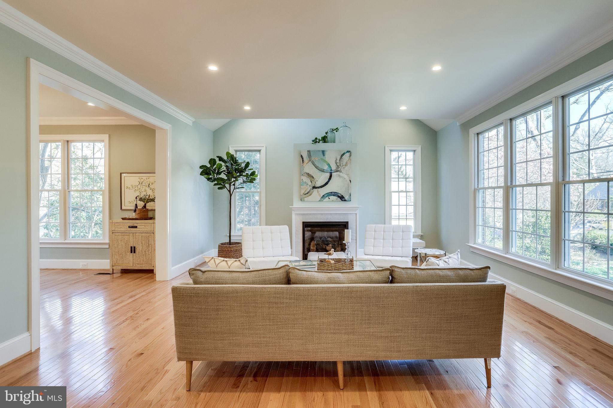 POMPONIO TERRACE - Residential