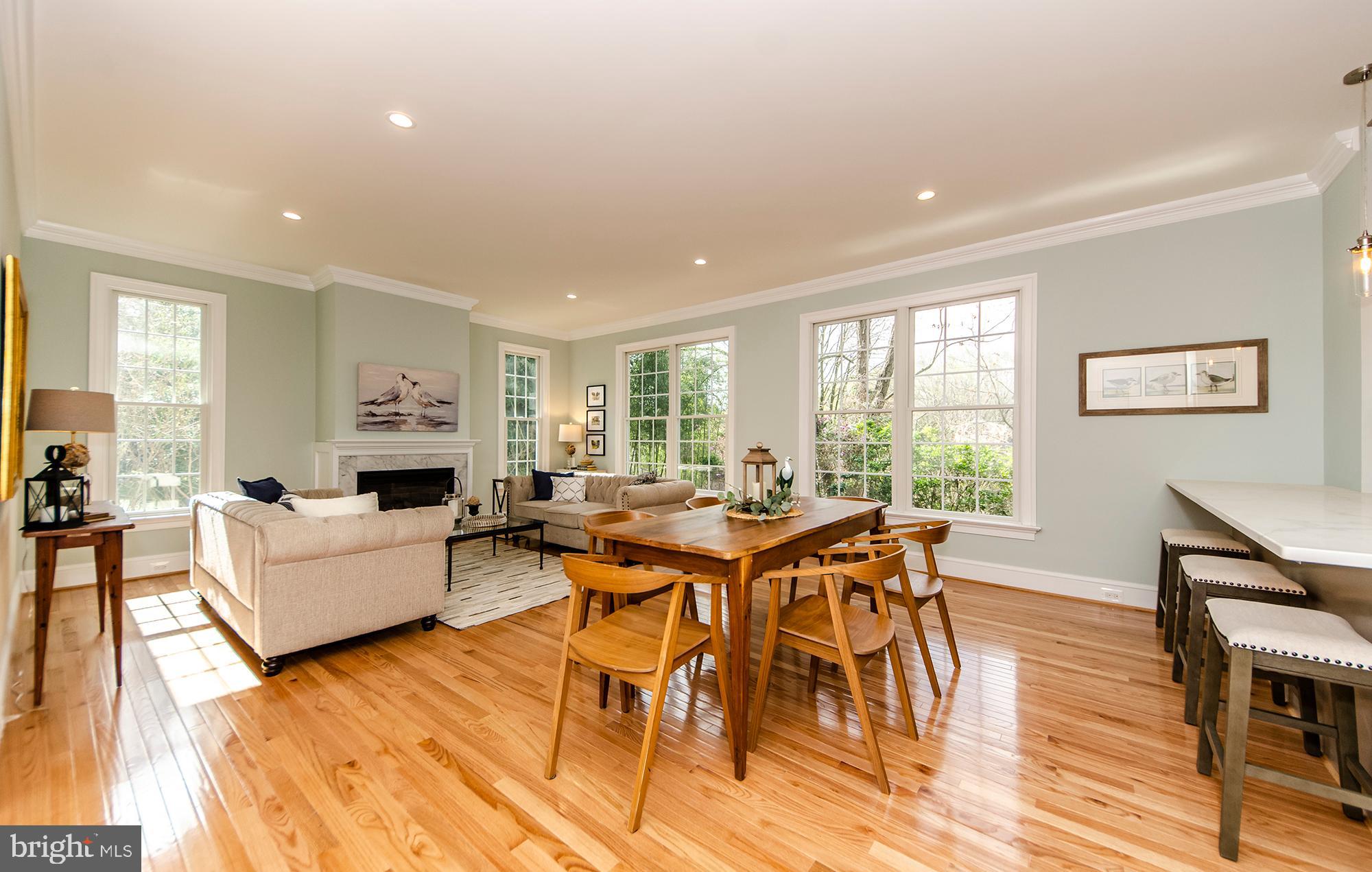 POMPONIO TERRACE - Residential