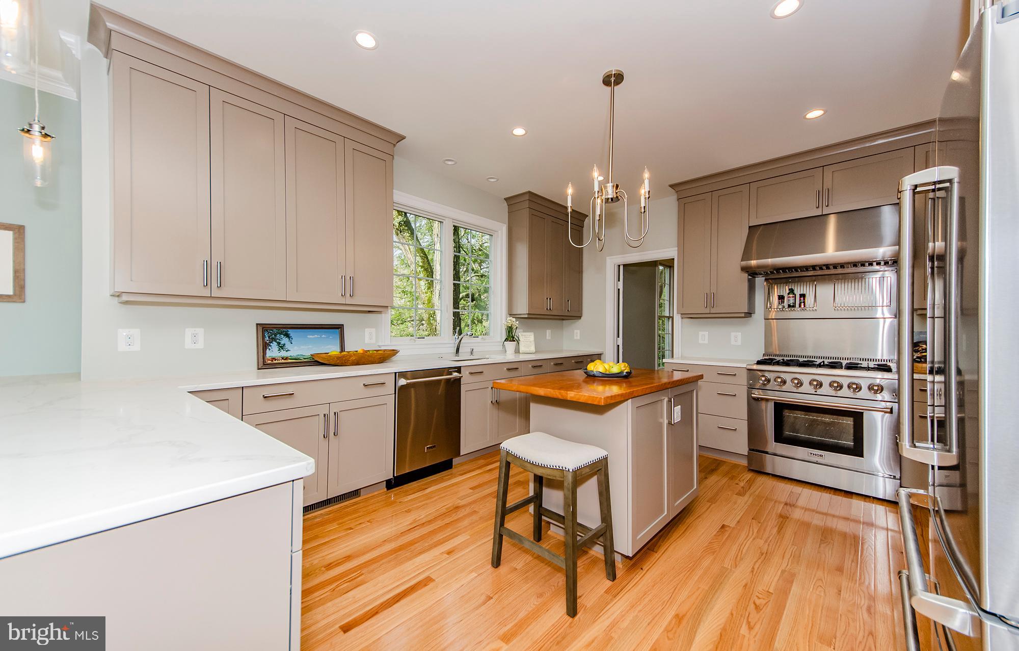 POMPONIO TERRACE - Residential