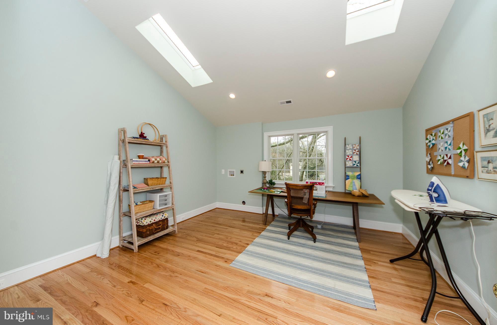 POMPONIO TERRACE - Residential