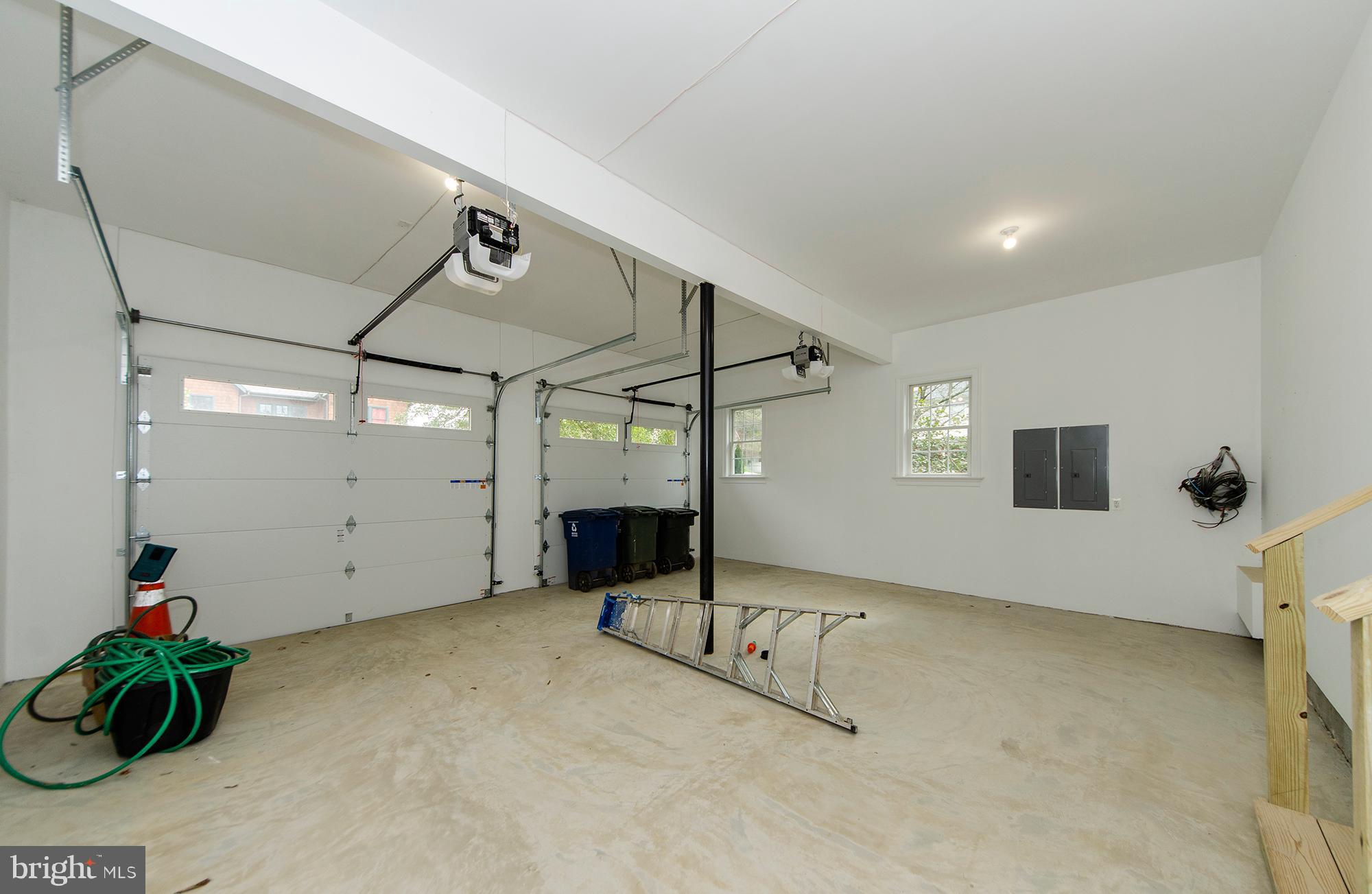 POMPONIO TERRACE - Residential