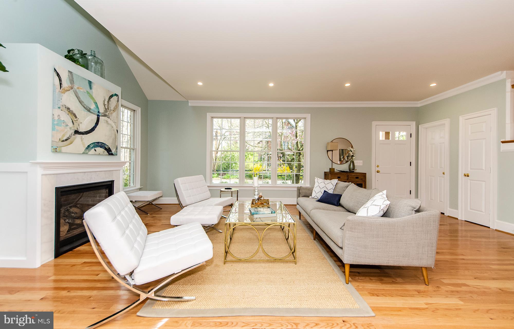 POMPONIO TERRACE - Residential