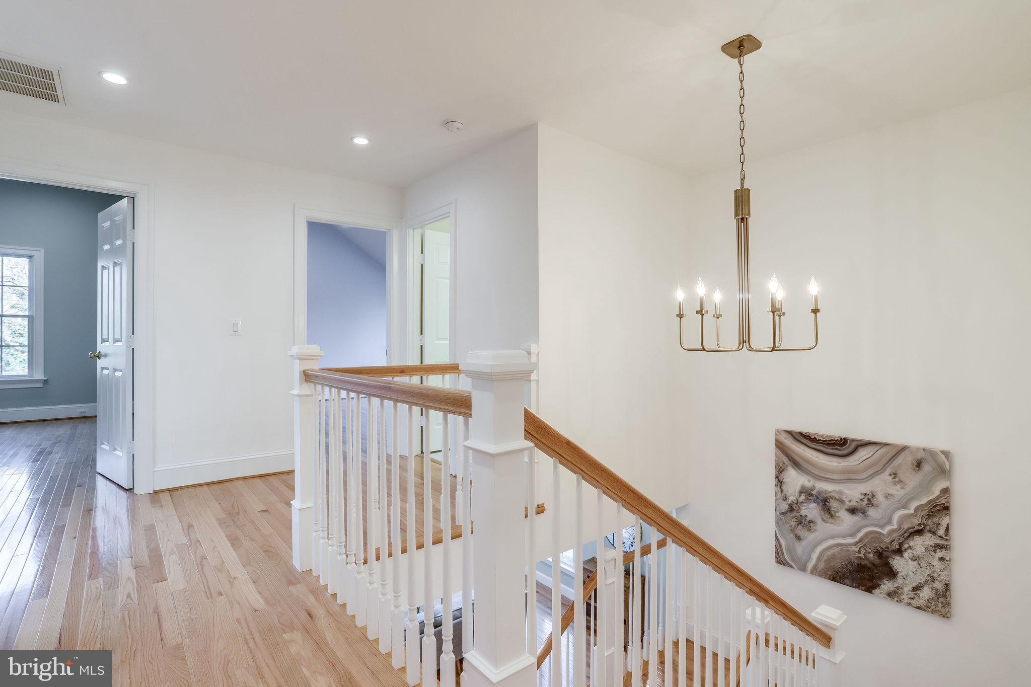 POMPONIO TERRACE - Residential