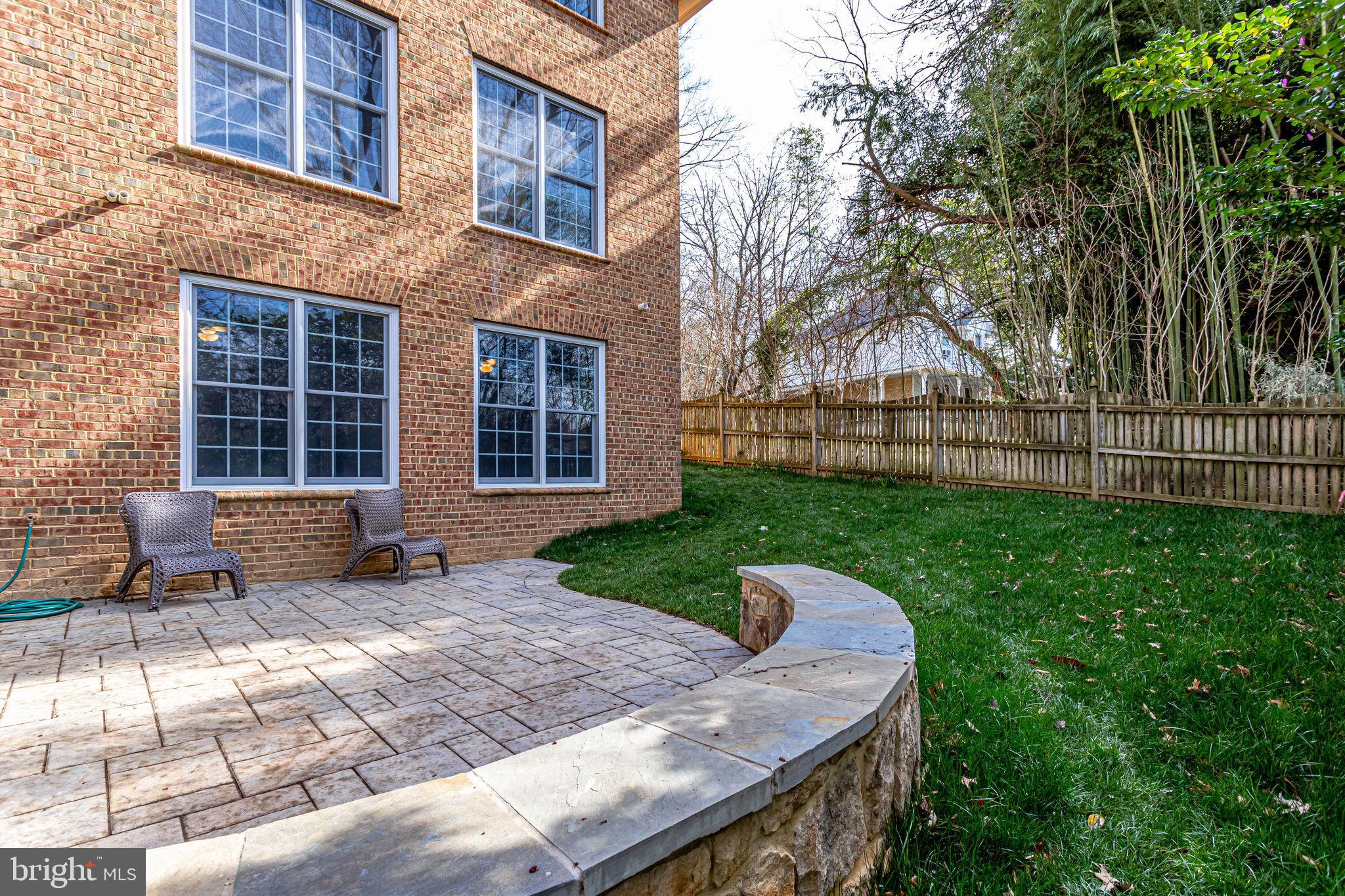 POMPONIO TERRACE - Residential