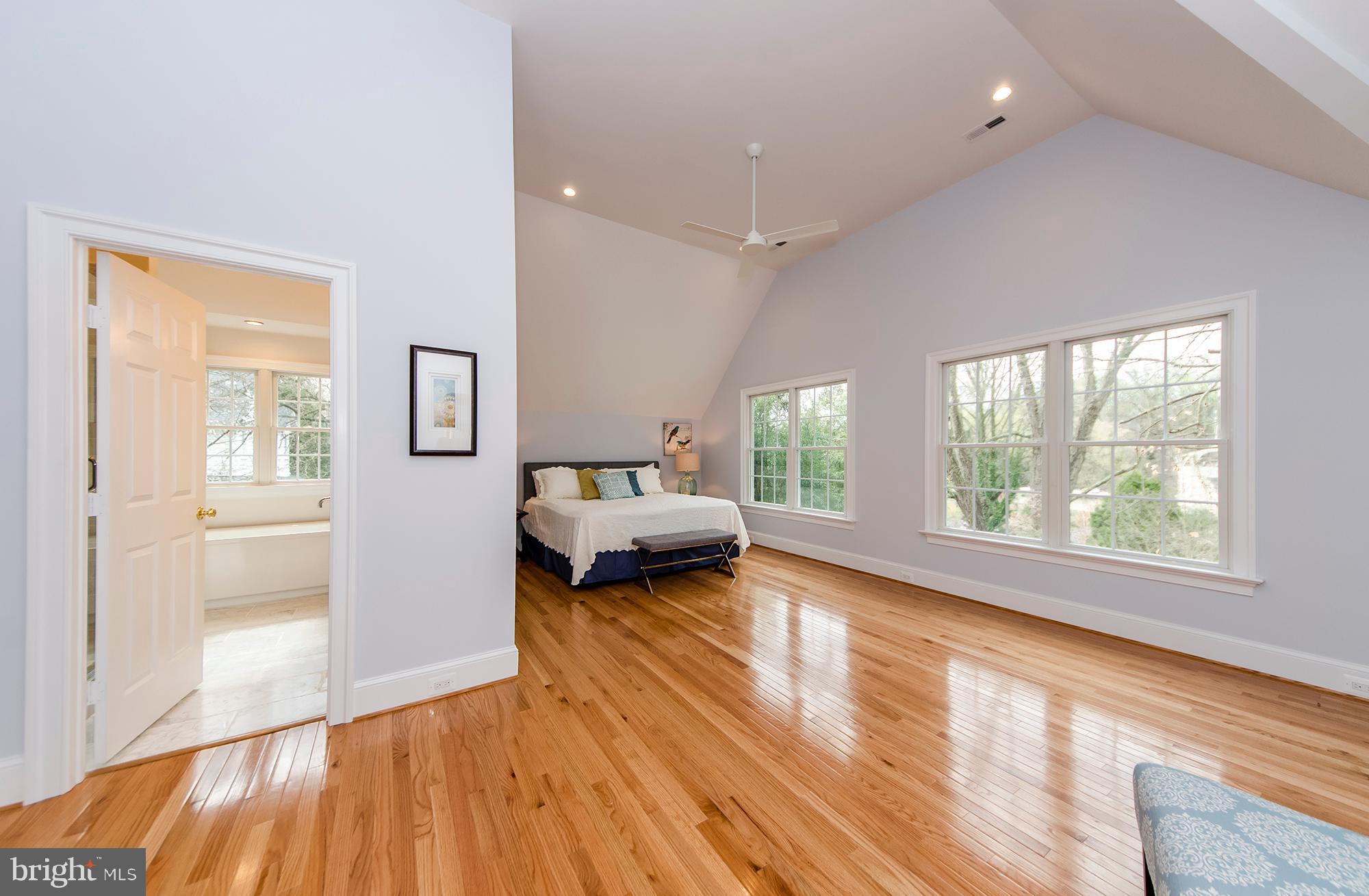 POMPONIO TERRACE - Residential