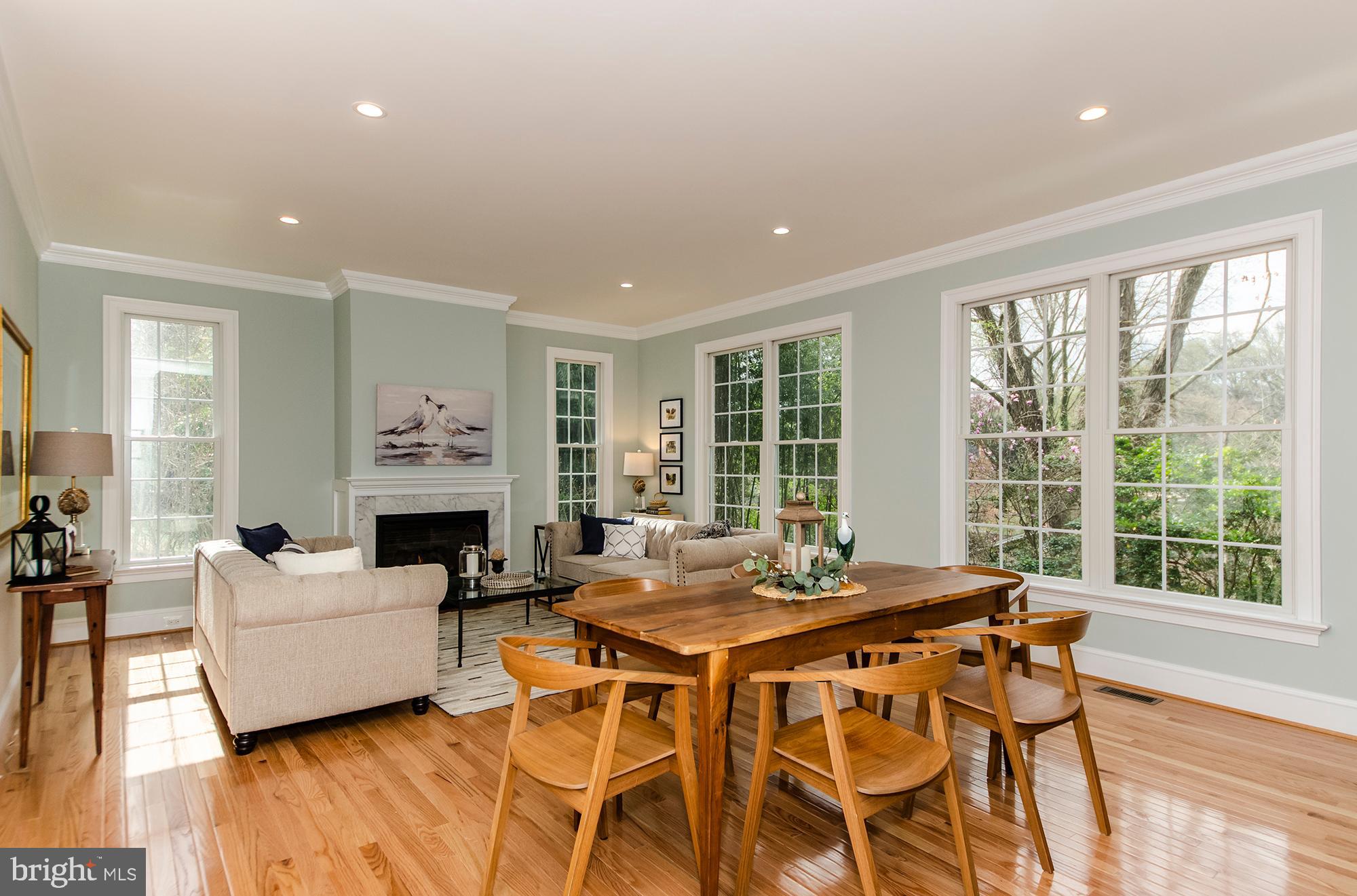 POMPONIO TERRACE - Residential