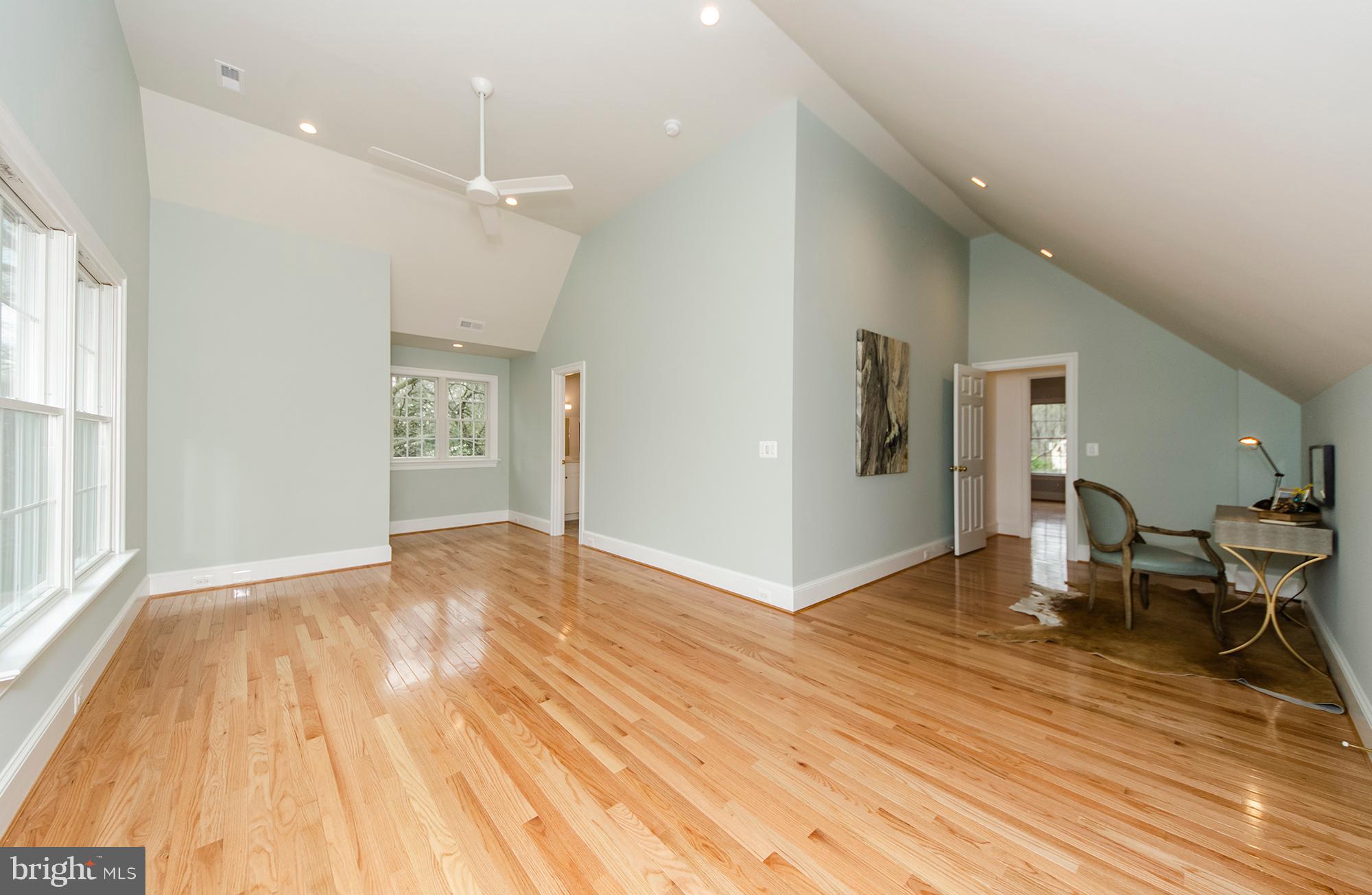 POMPONIO TERRACE - Residential