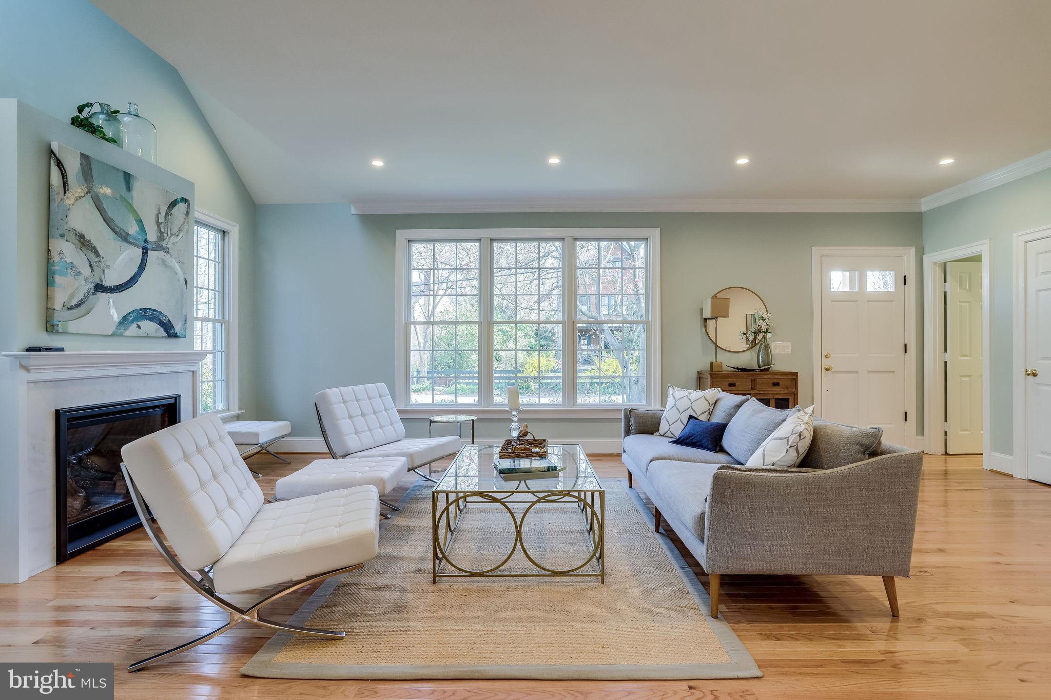 POMPONIO TERRACE - Residential