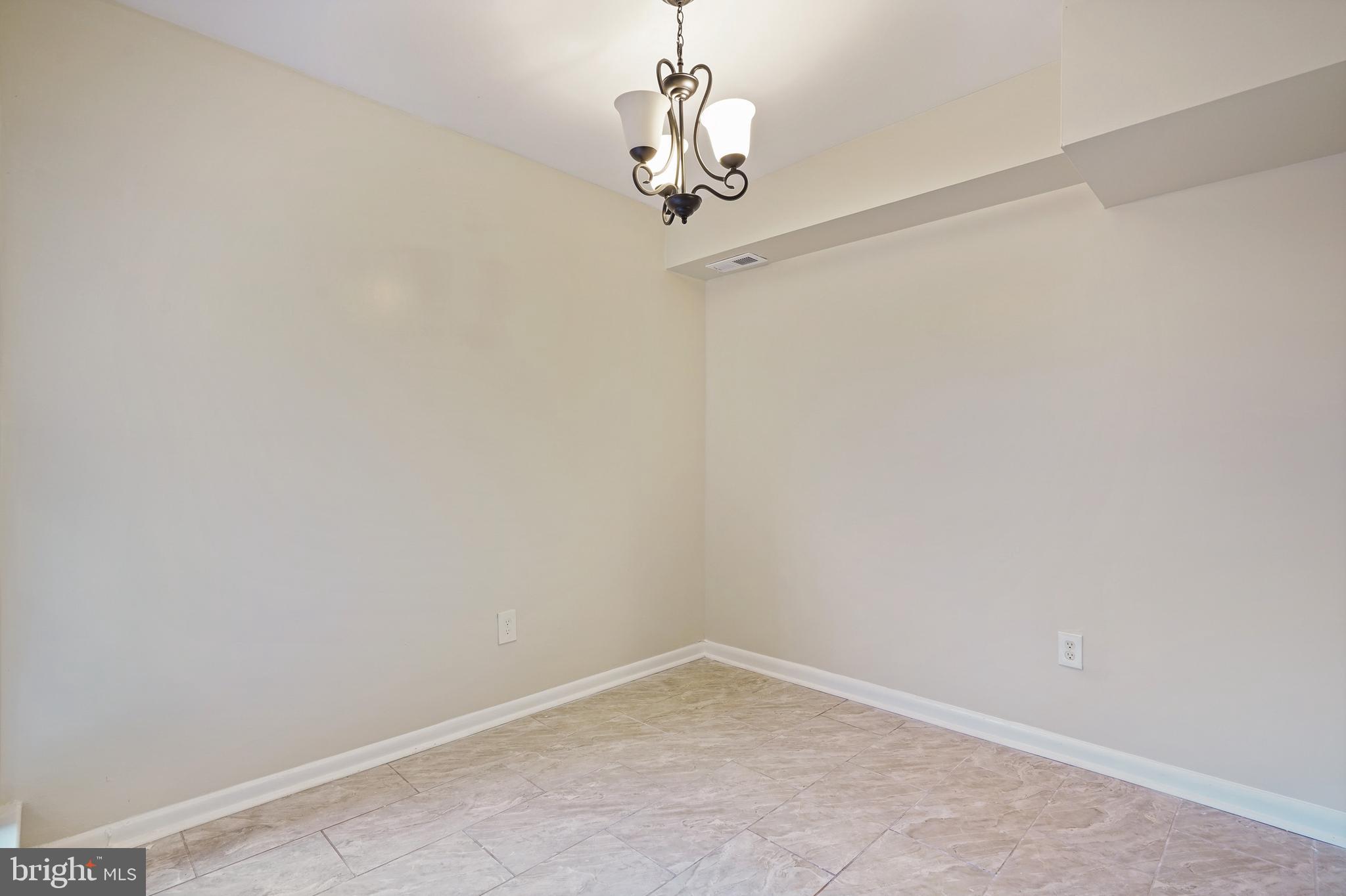 CHESTNUT GROVE - Residential