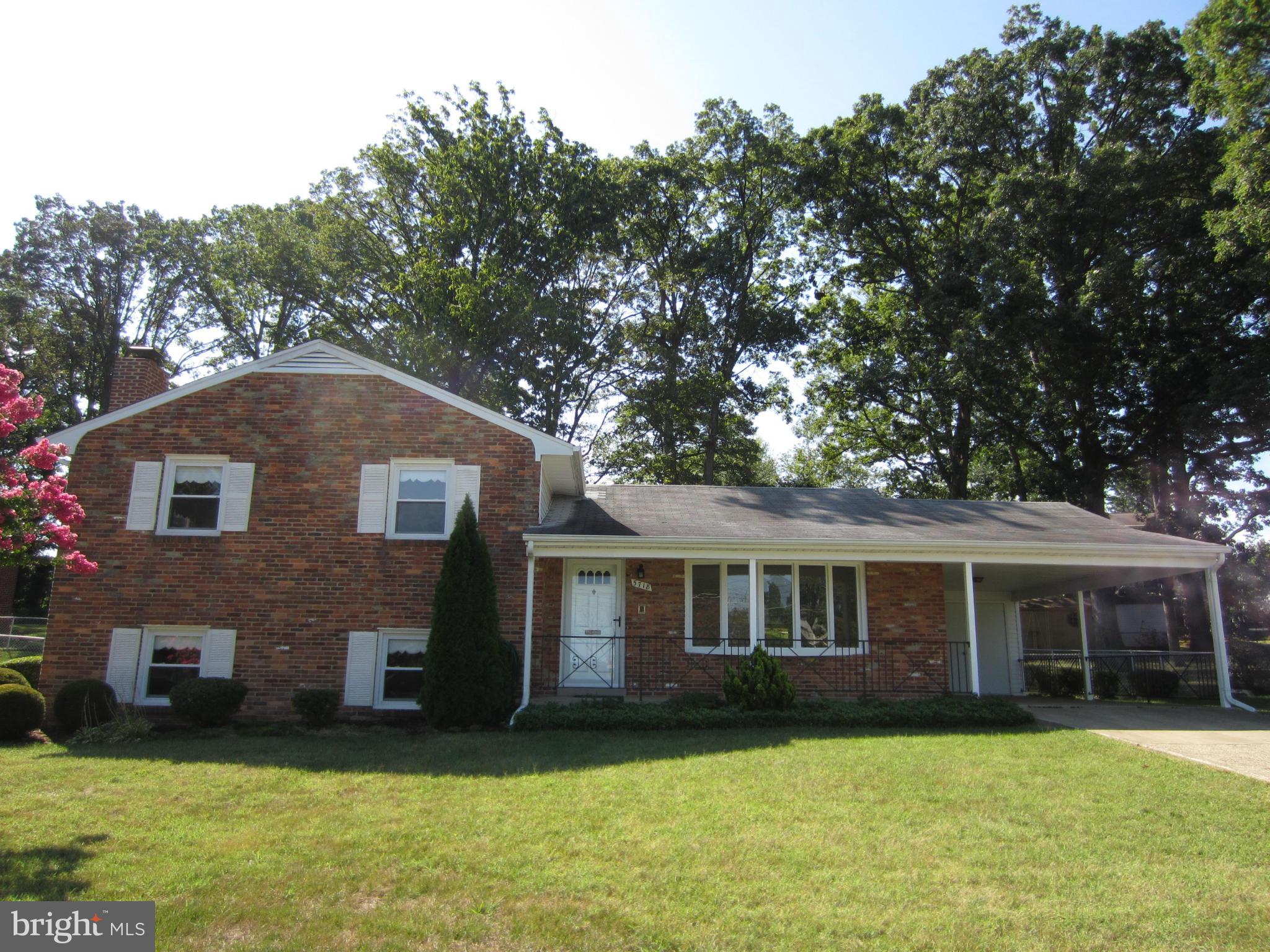 HICKORY KNOLL - Residential Lease