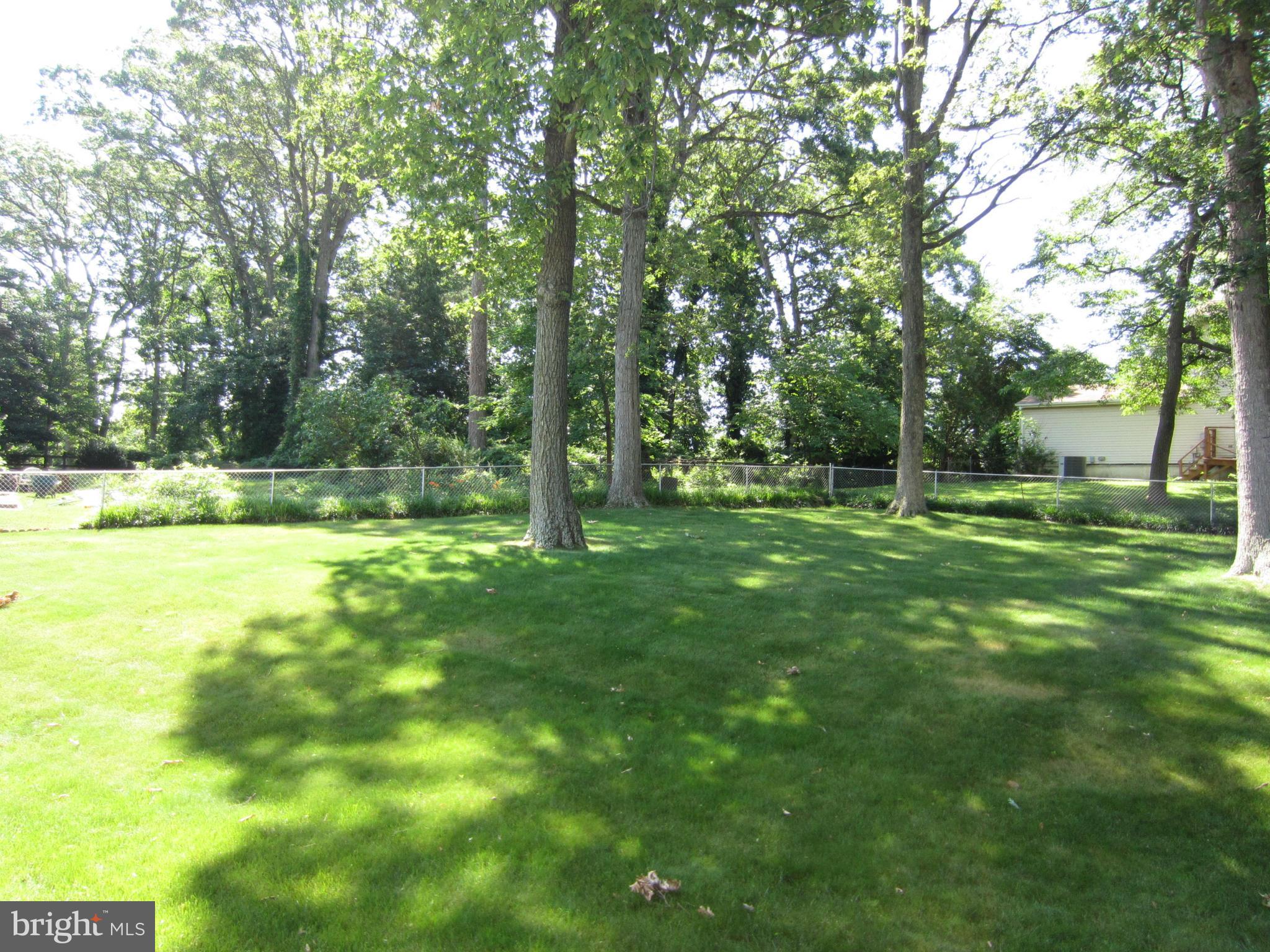 HICKORY KNOLL - Residential Lease