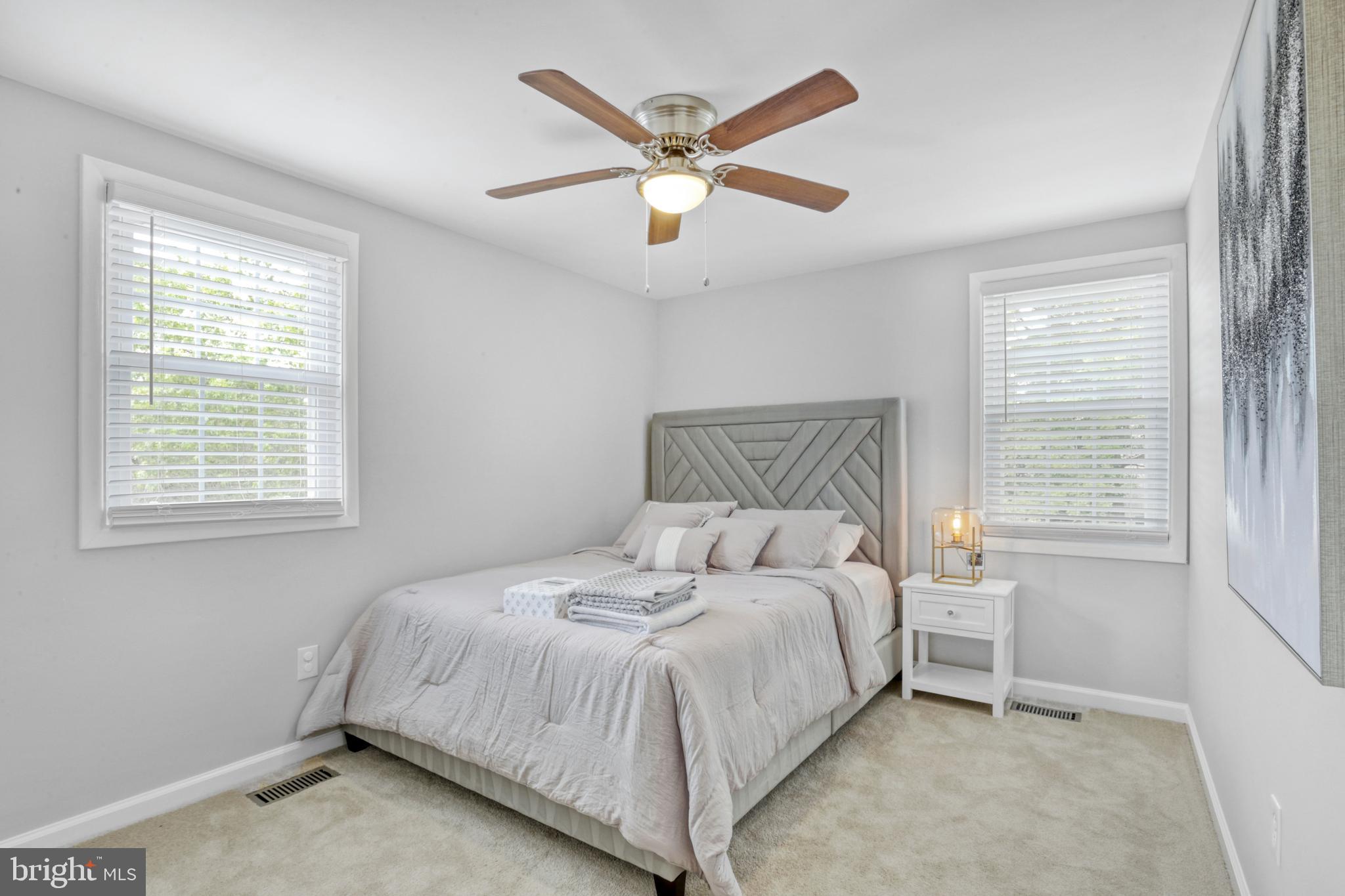 OAK TREE - Residential Lease