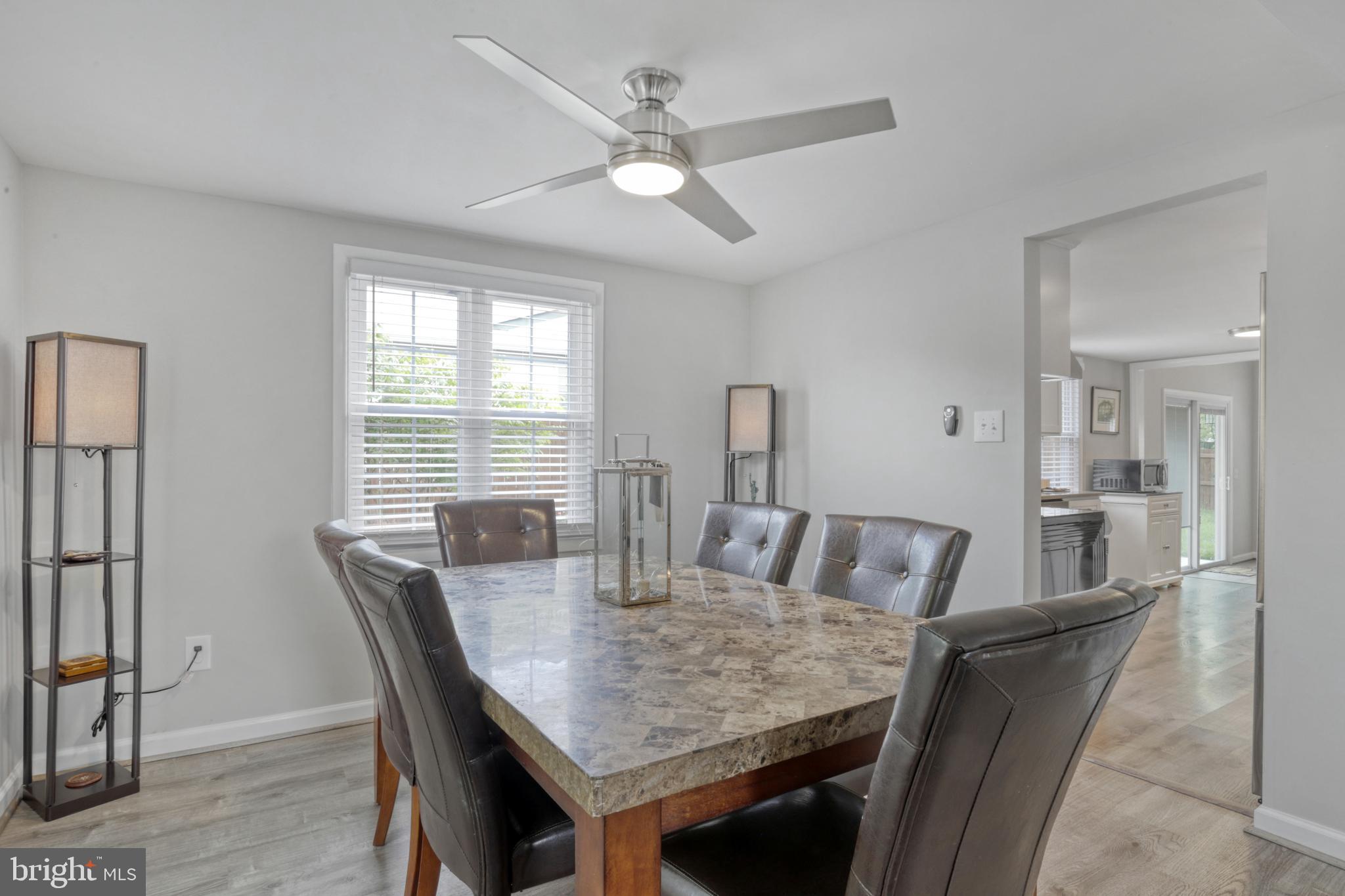 OAK TREE - Residential Lease