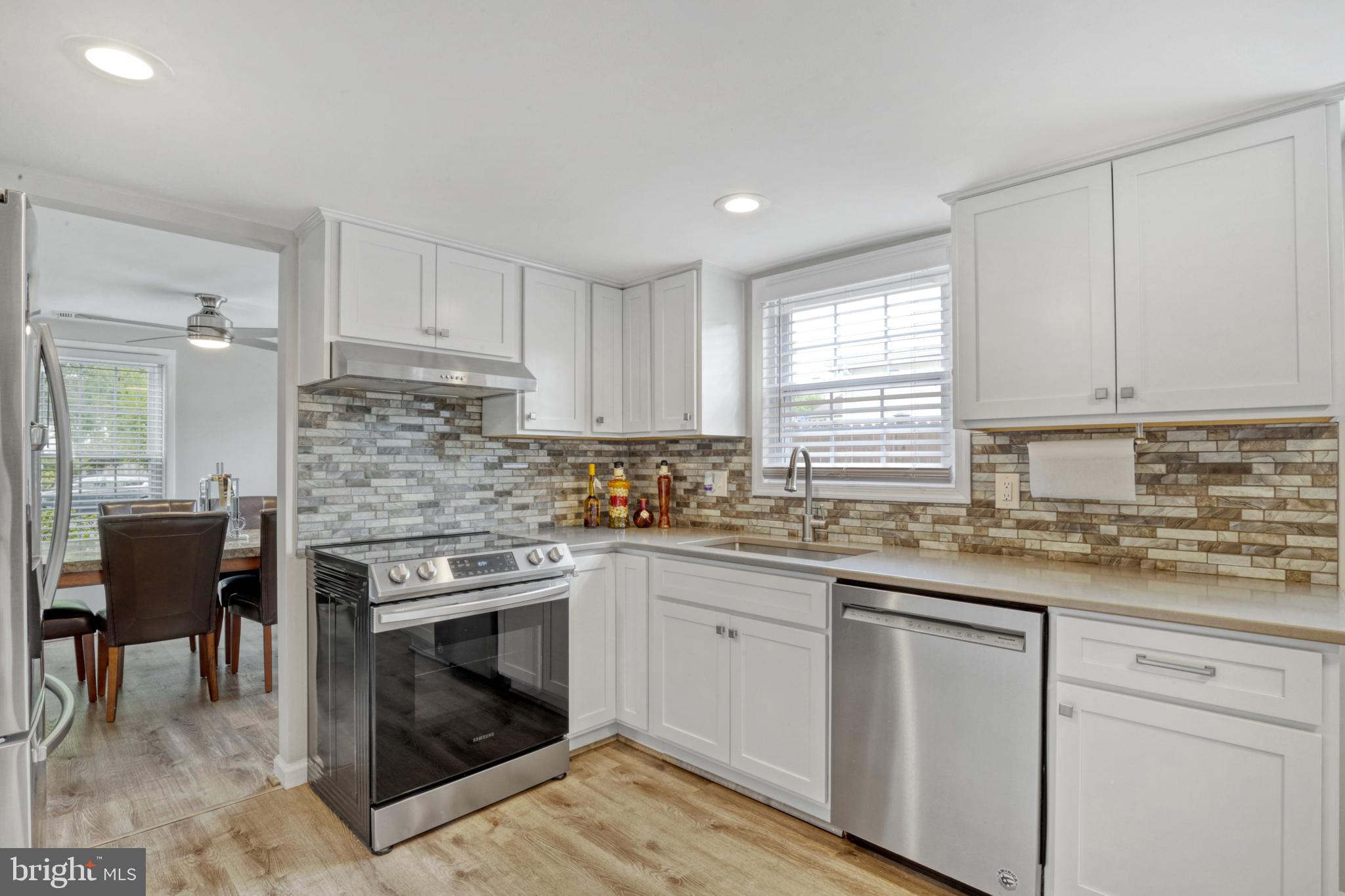 OAK TREE - Residential Lease