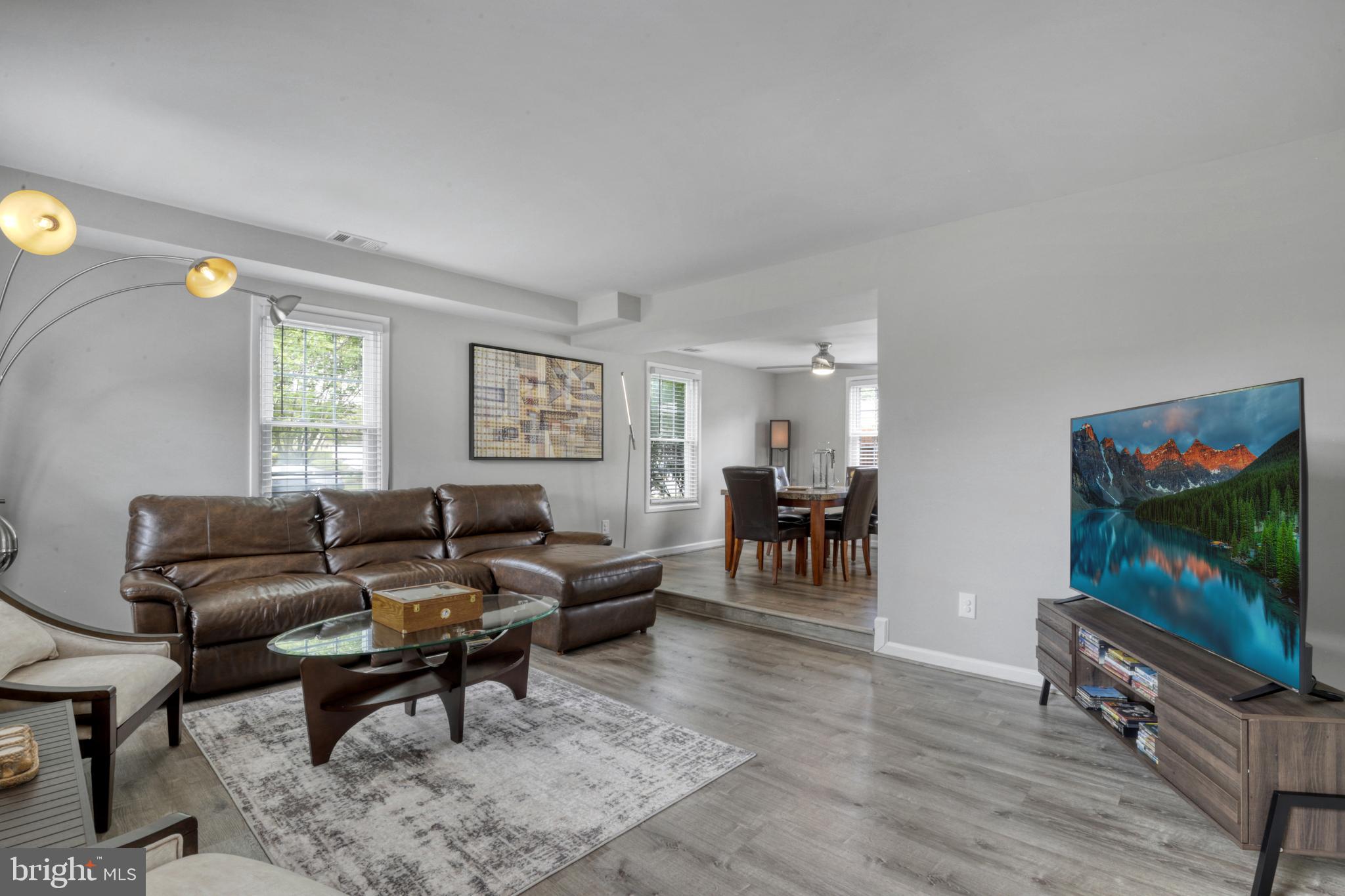 OAK TREE - Residential Lease