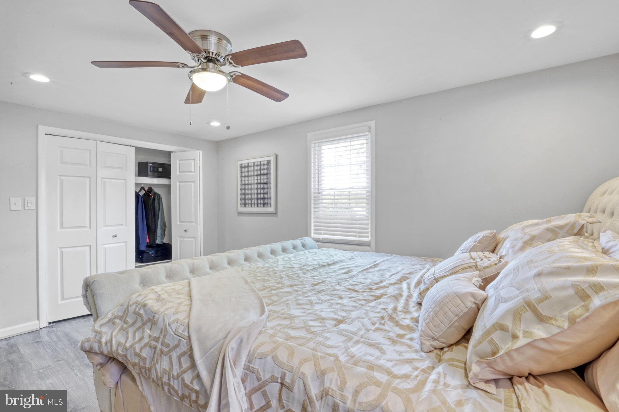 OAK TREE - Residential Lease