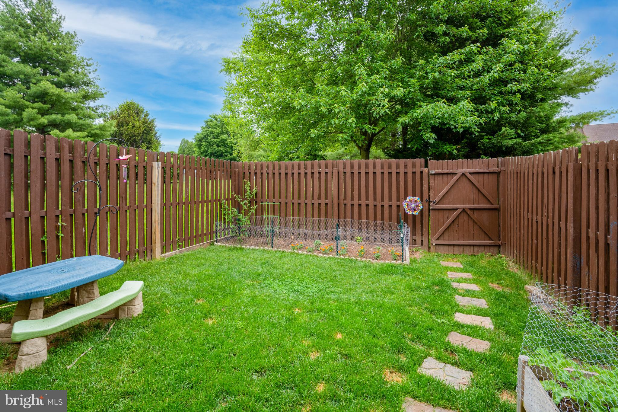 PERKIOMEN WOODS - Residential Lease