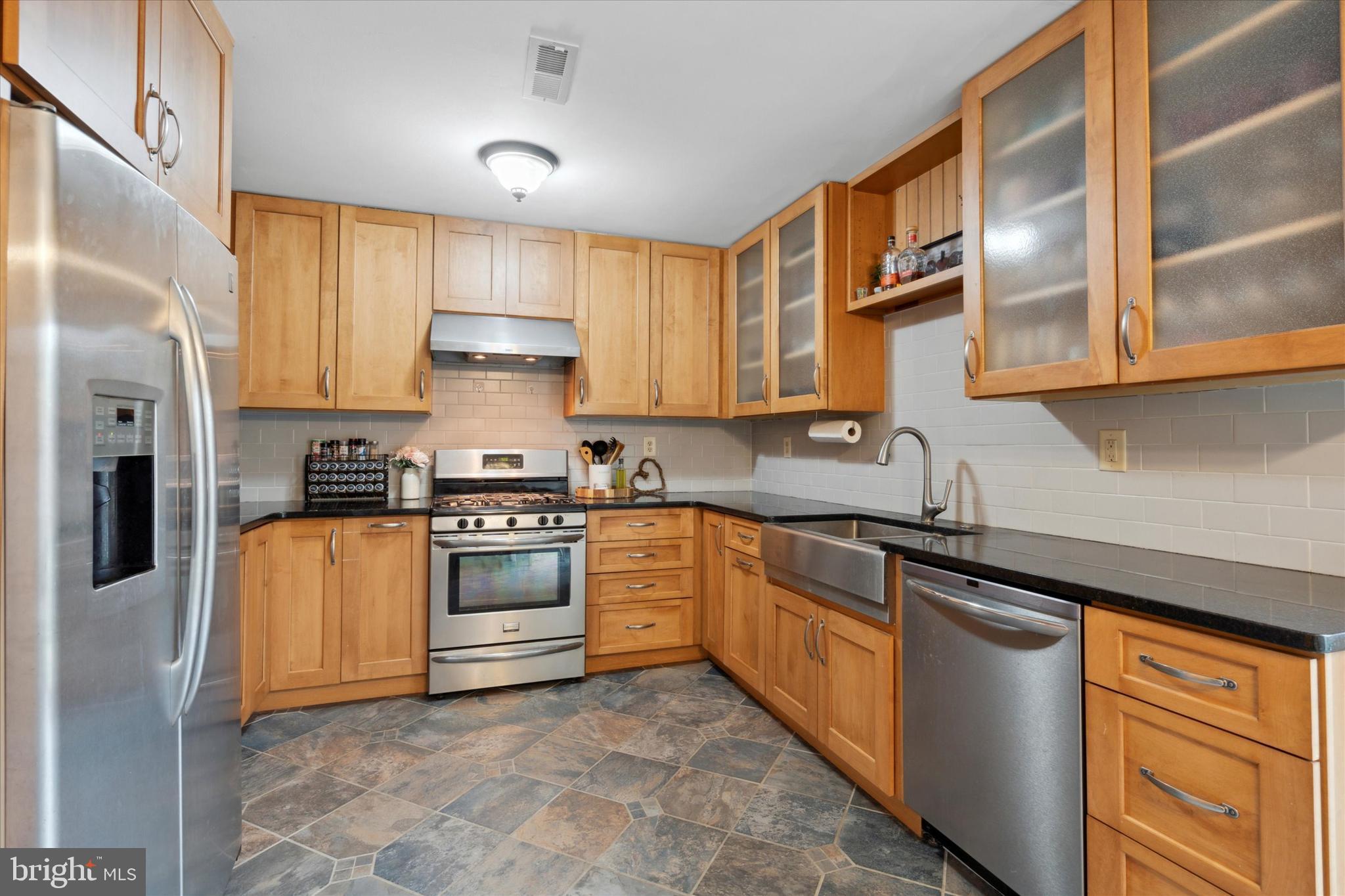 PERKIOMEN WOODS - Residential Lease