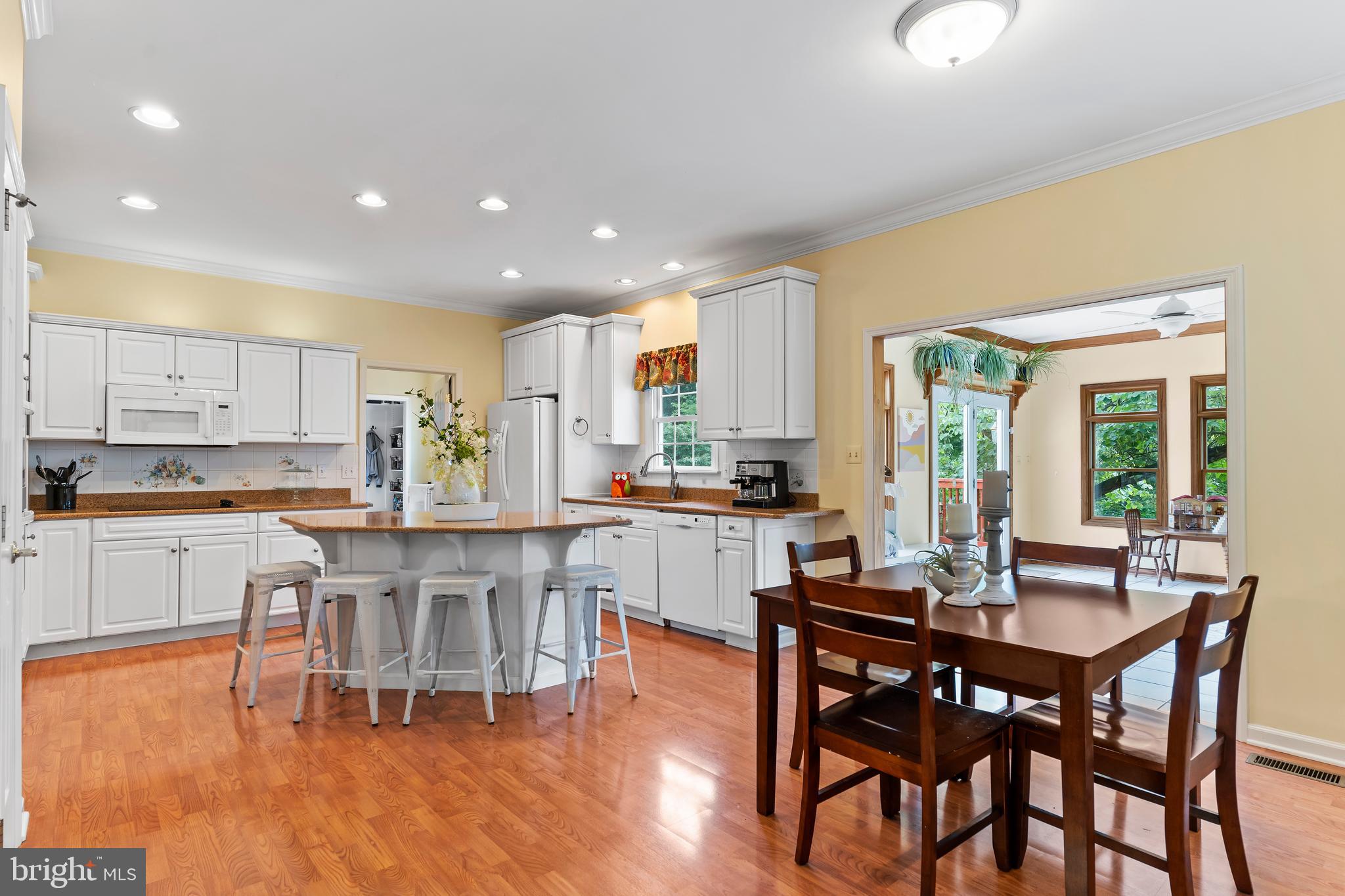 KINGSWOOD - Residential