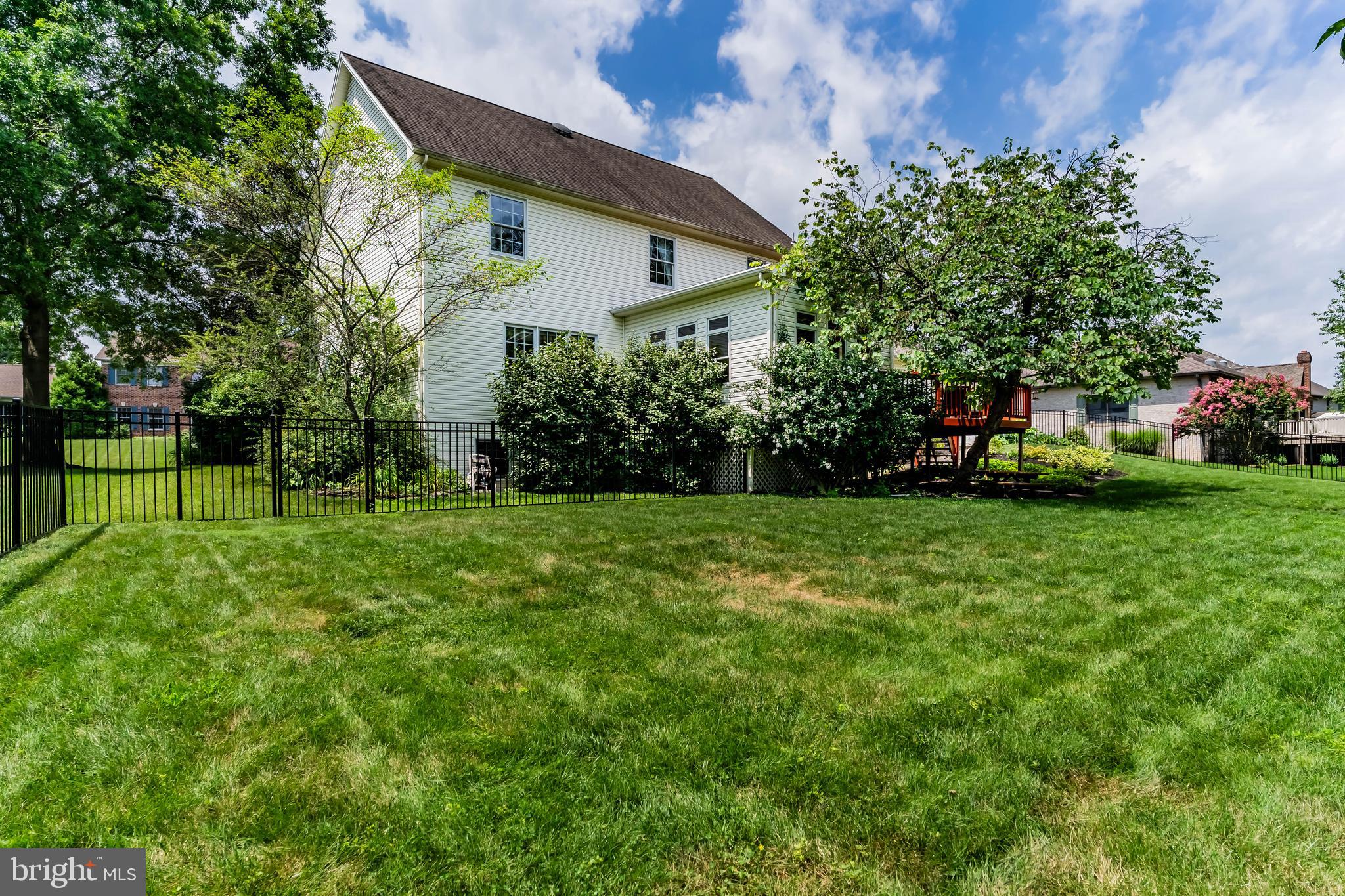 KINGSWOOD - Residential