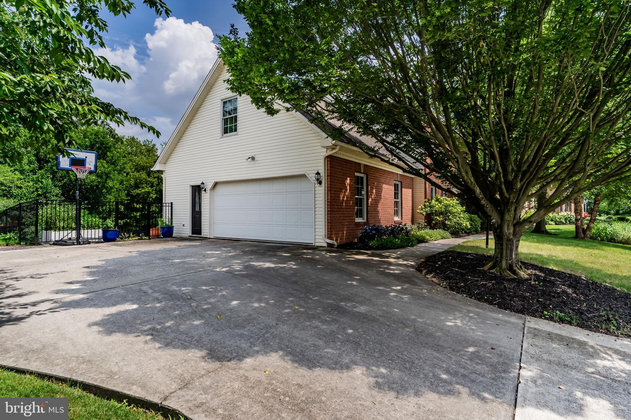 KINGSWOOD - Residential