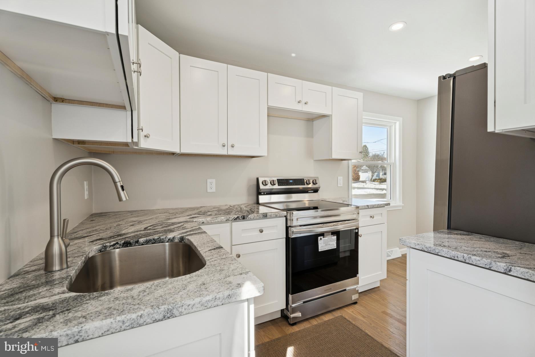 SPEEDWAY - Residential