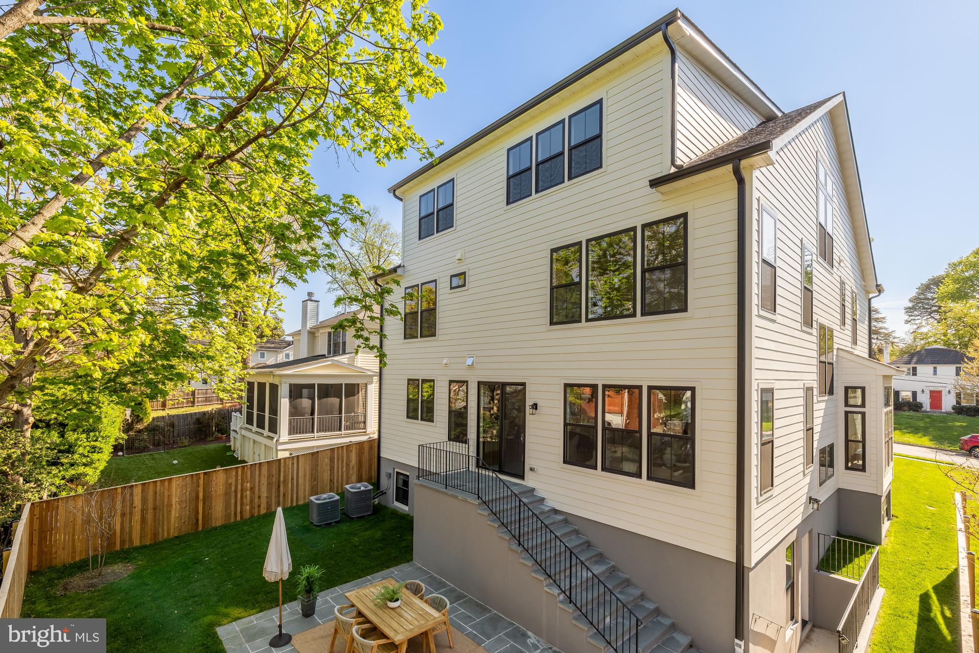 BRADMOOR - Residential