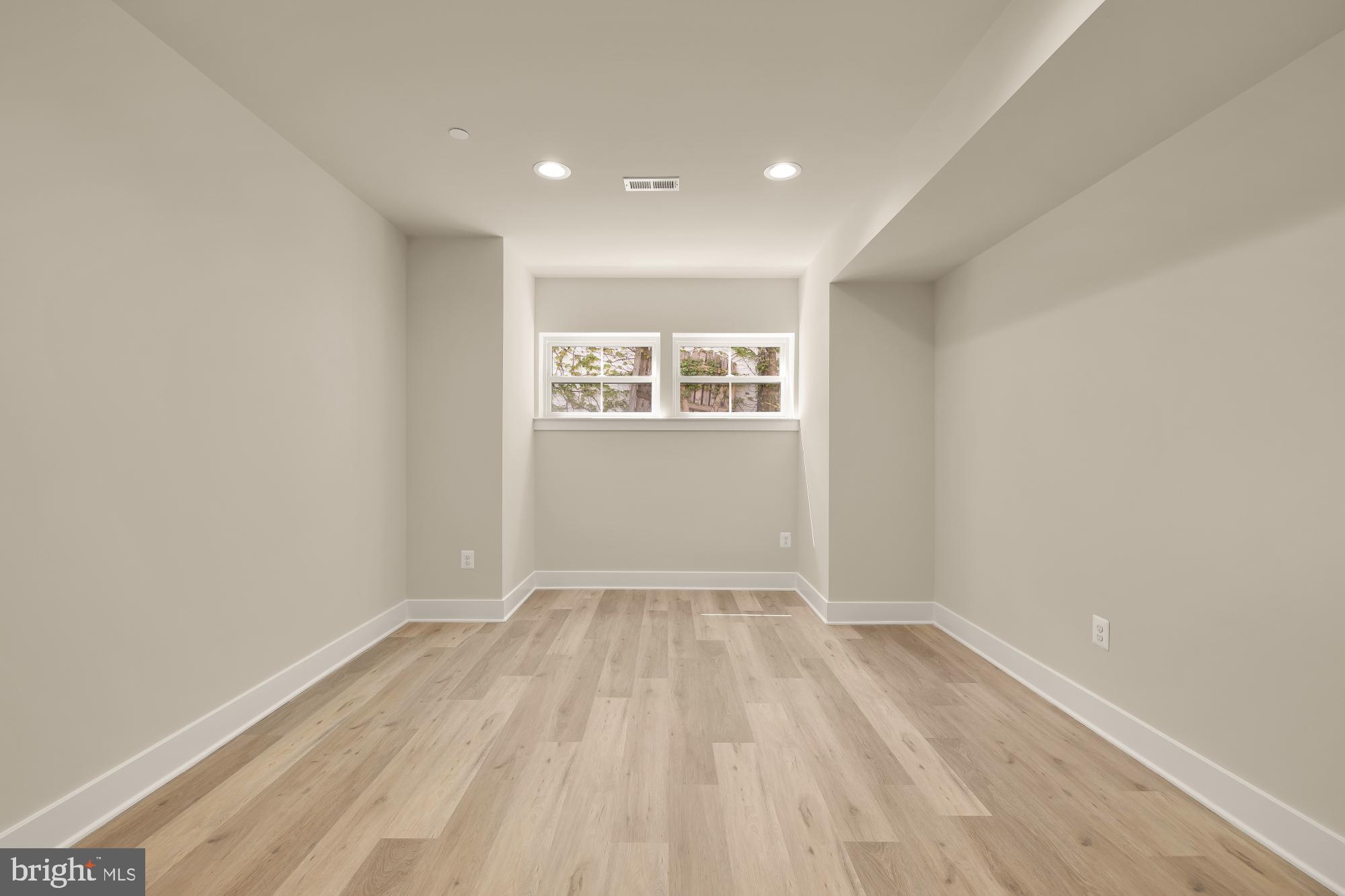 BRADMOOR - Residential