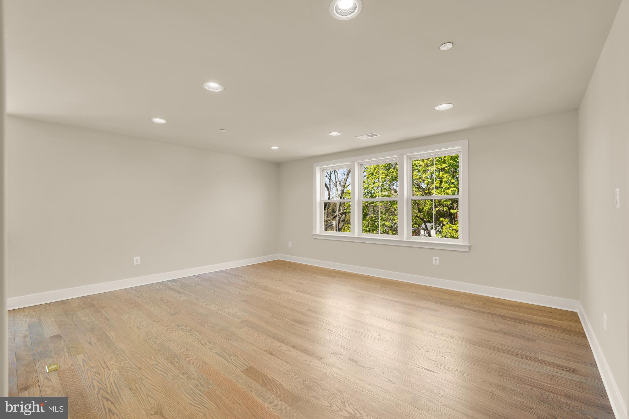 BRADMOOR - Residential