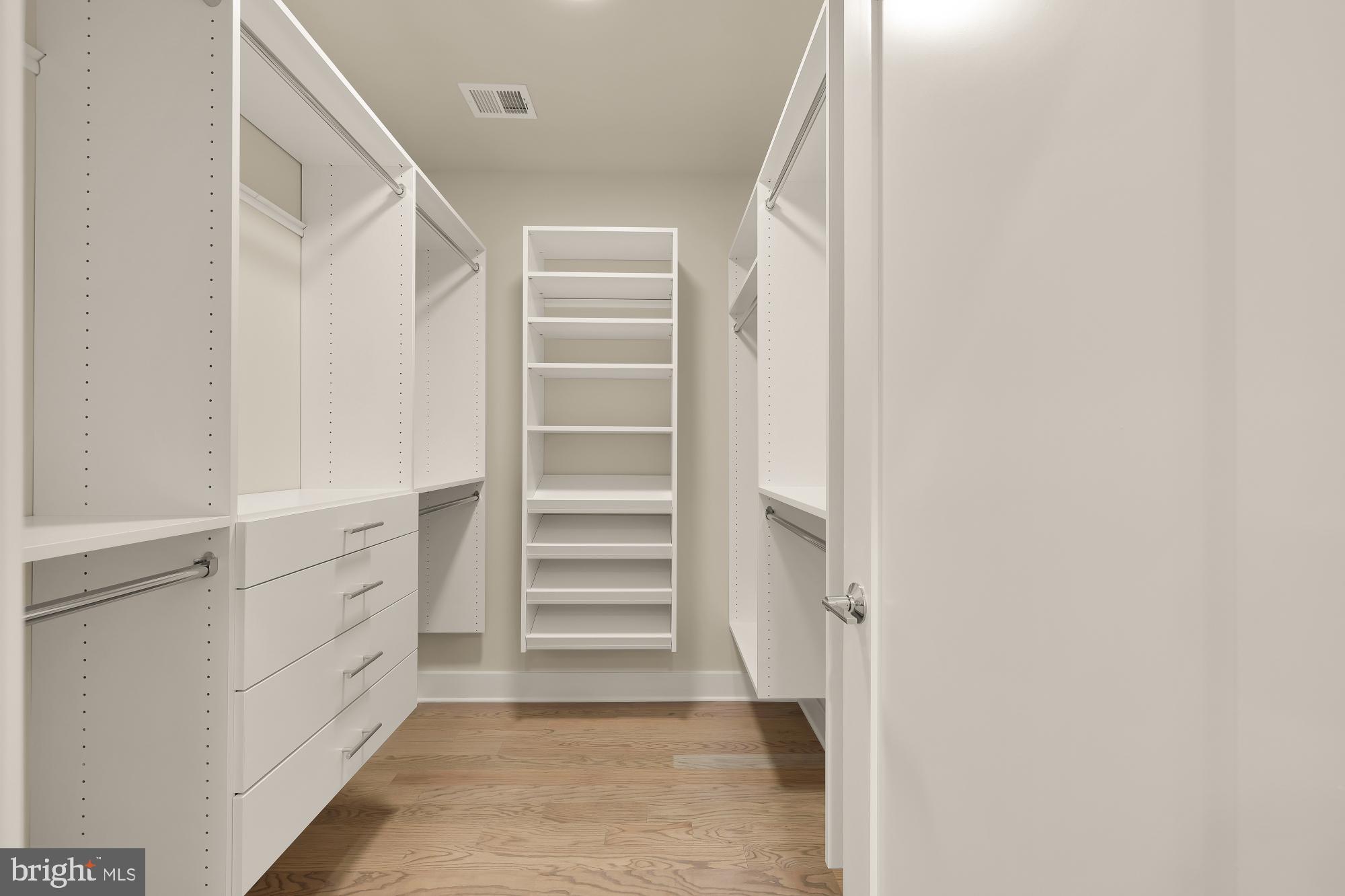 BRADMOOR - Residential