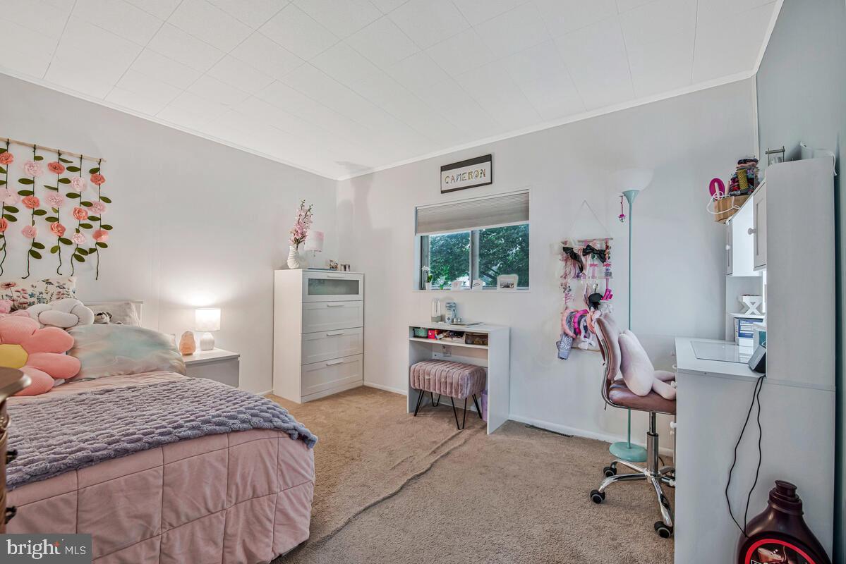 THE HIGHLANDS - Residential