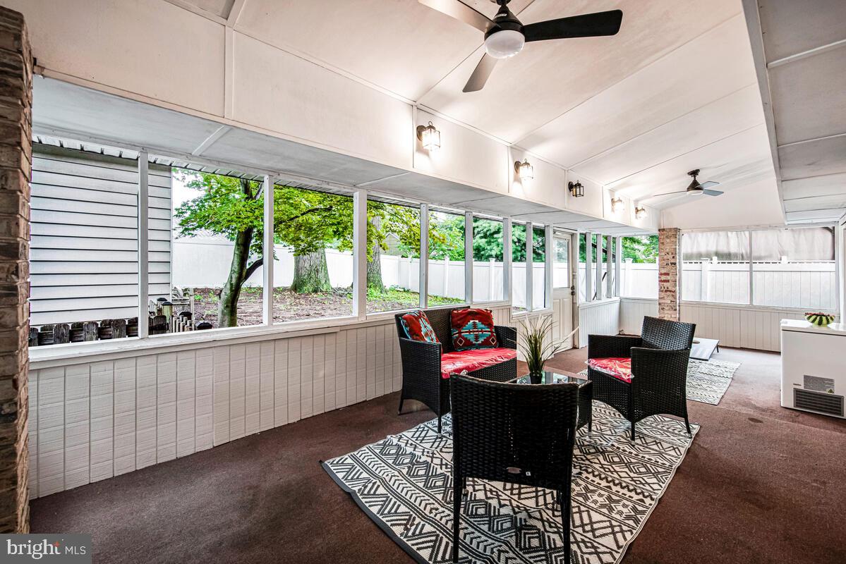 THE HIGHLANDS - Residential