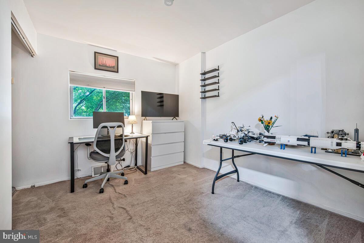 THE HIGHLANDS - Residential