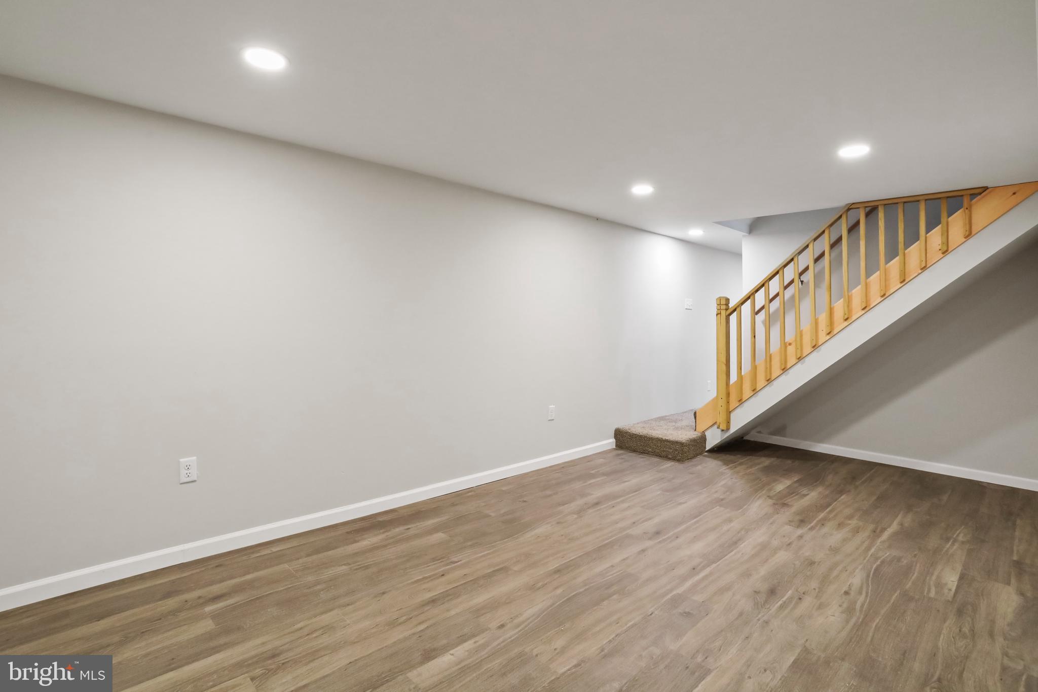 ROCK SPRING ACRES - Residential