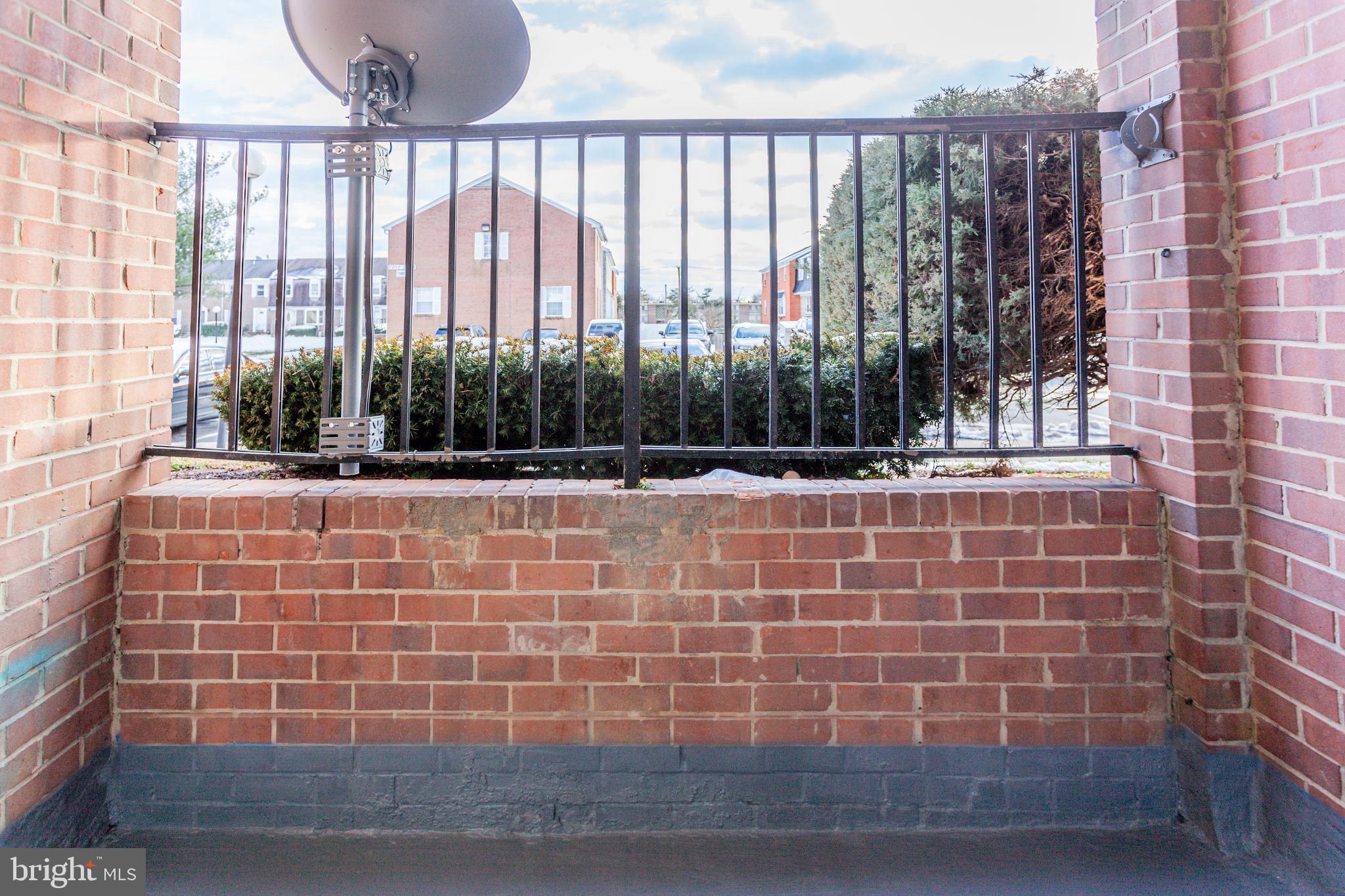 FOREST SPRING CONDO-PHAS - Residential