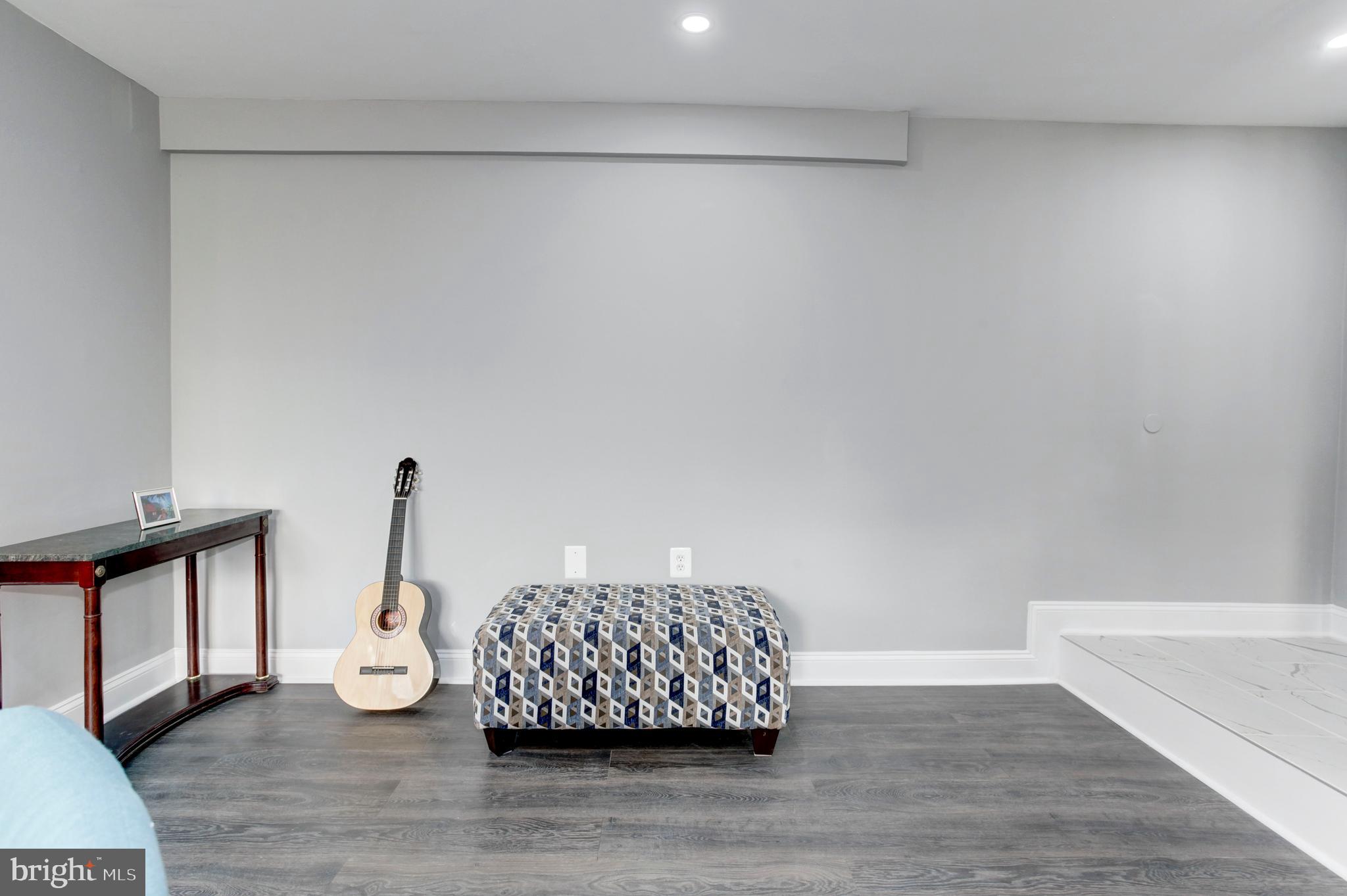 FOREST SPRING CONDO-PHAS - Residential