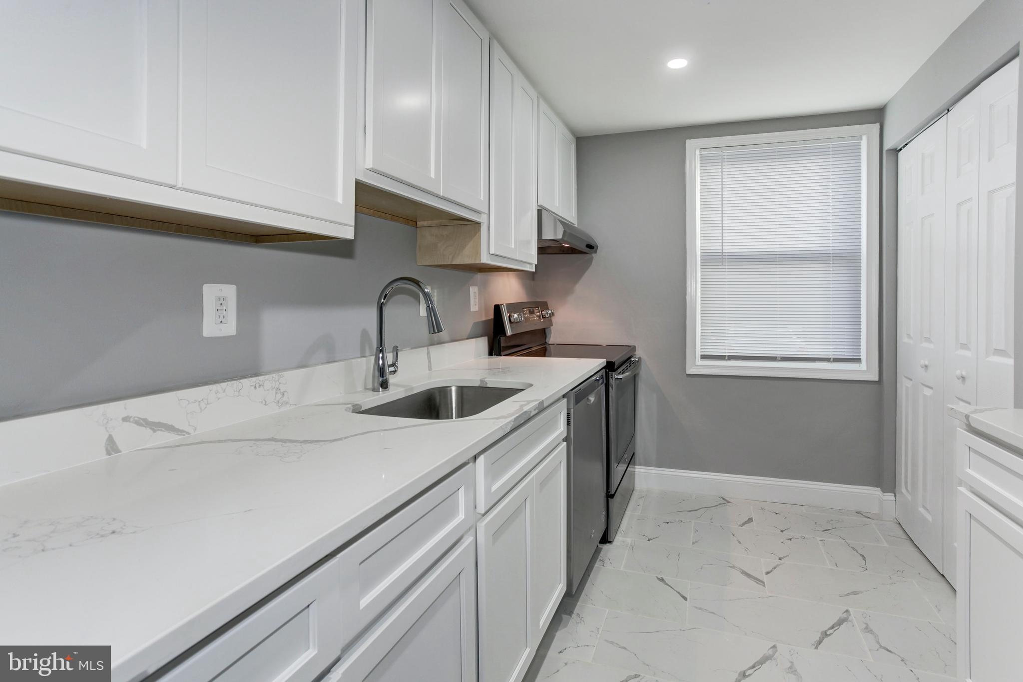 FOREST SPRING CONDO-PHAS - Residential