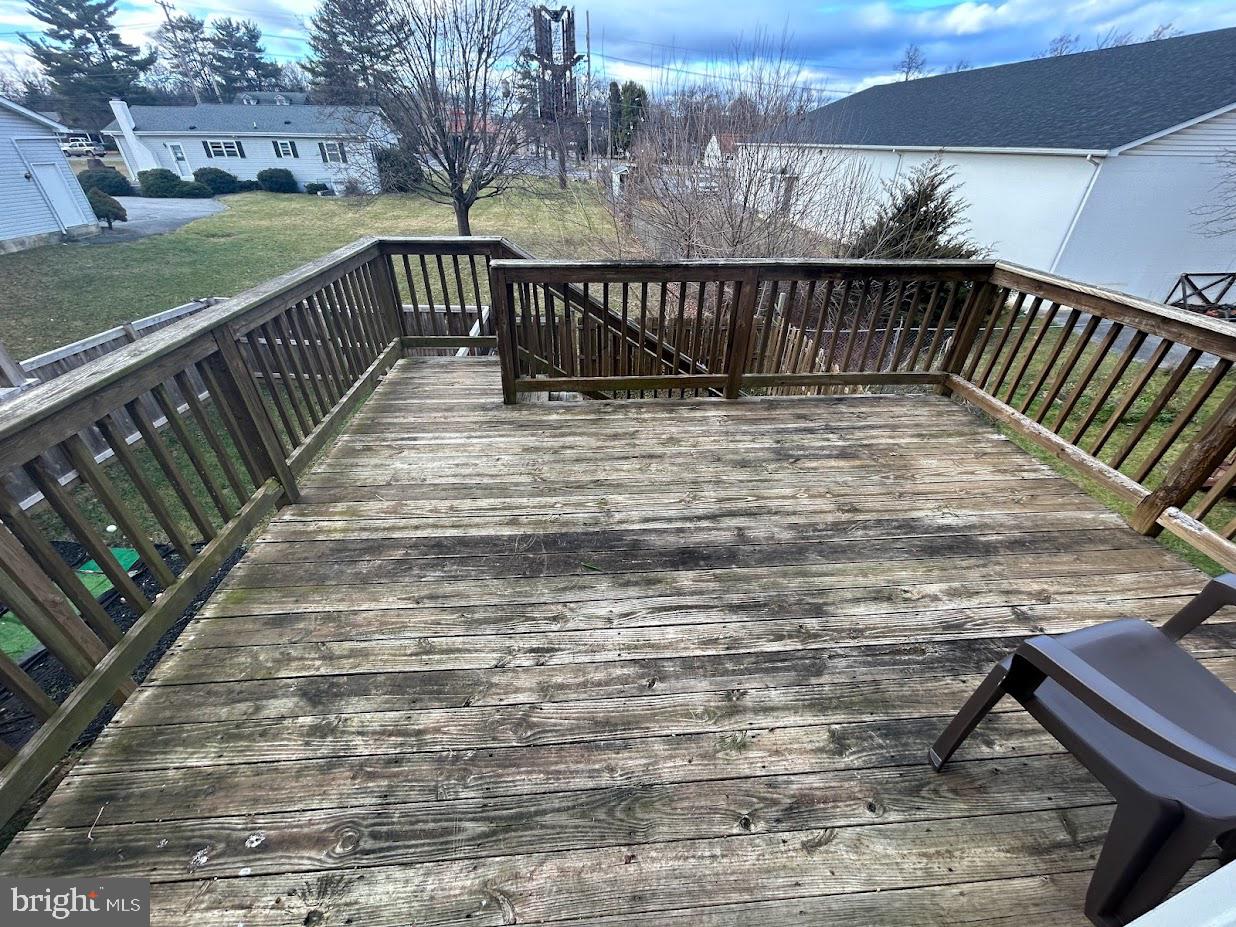 TOWNES OF INWOOD - Residential Lease