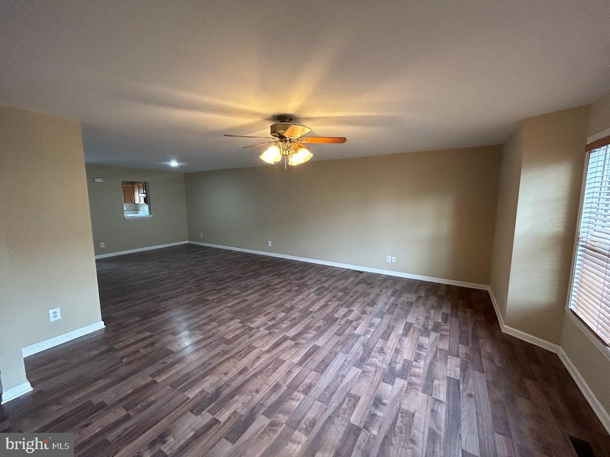 TOWNES OF INWOOD - Residential Lease