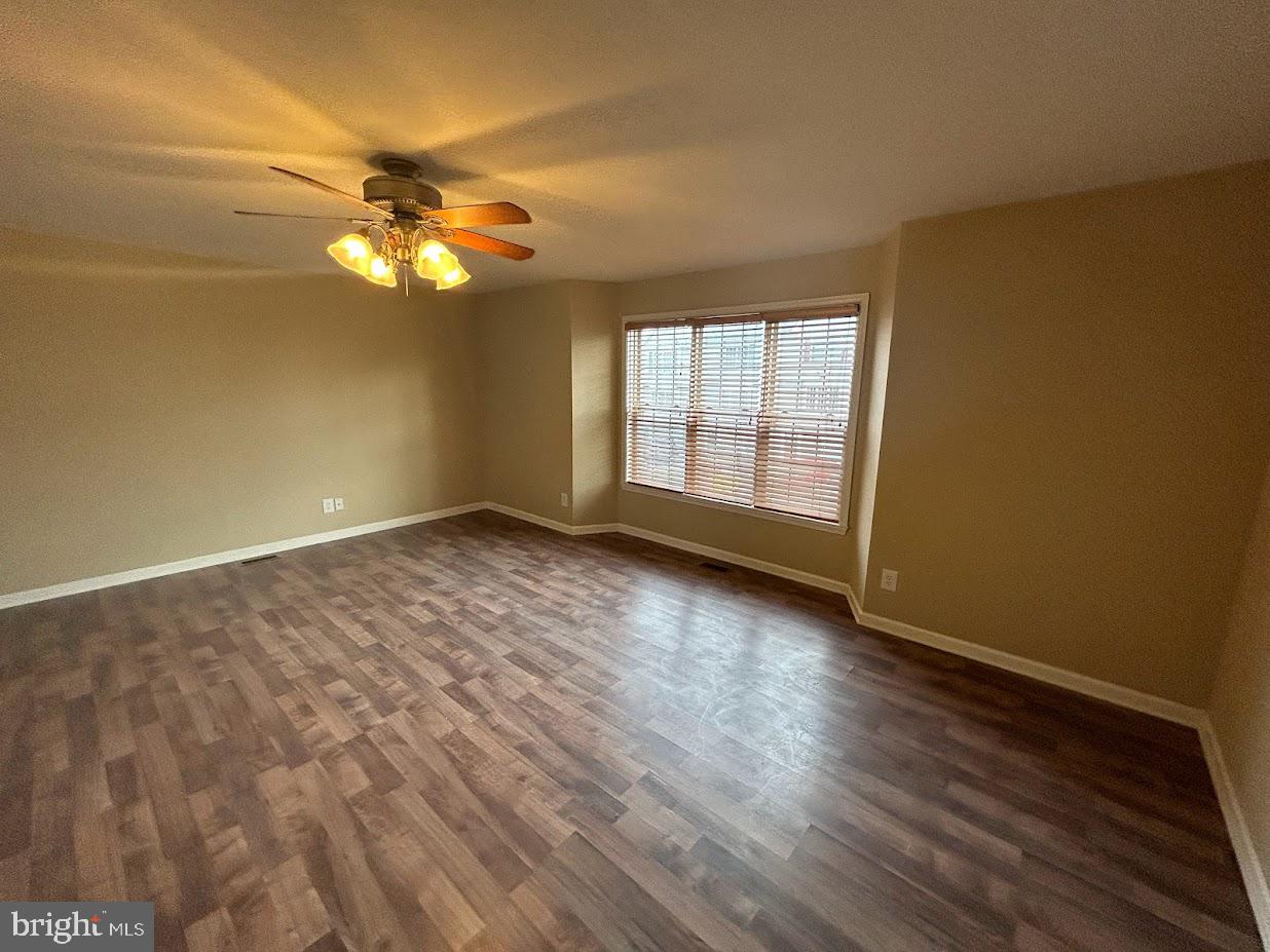 TOWNES OF INWOOD - Residential Lease