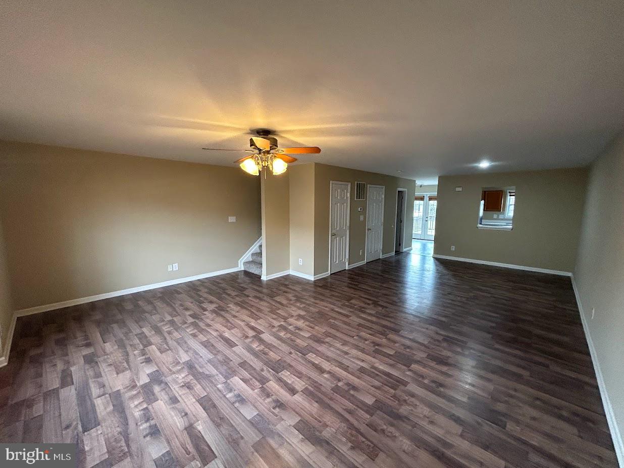 TOWNES OF INWOOD - Residential Lease