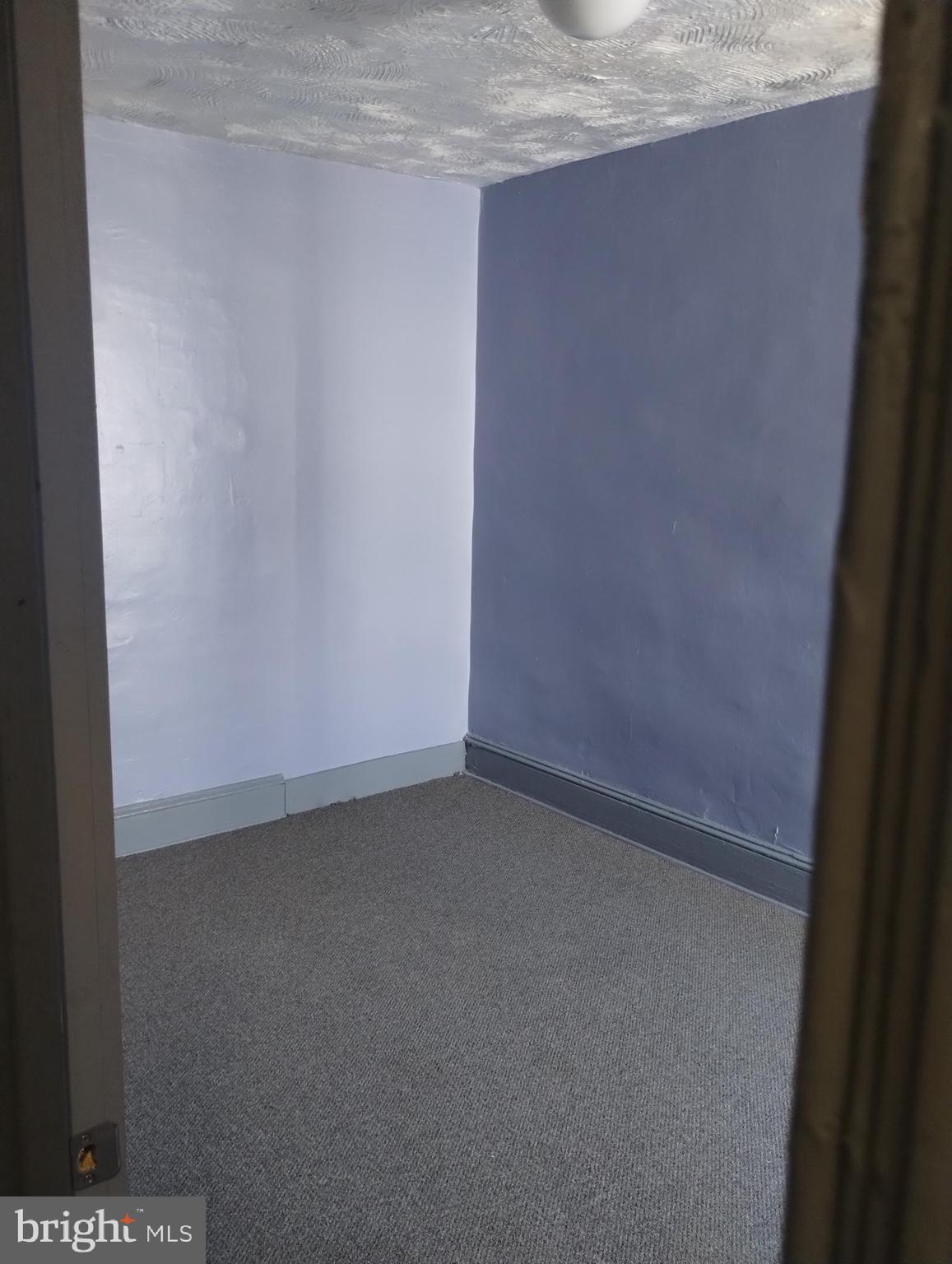 KENSINGTON - Residential Lease